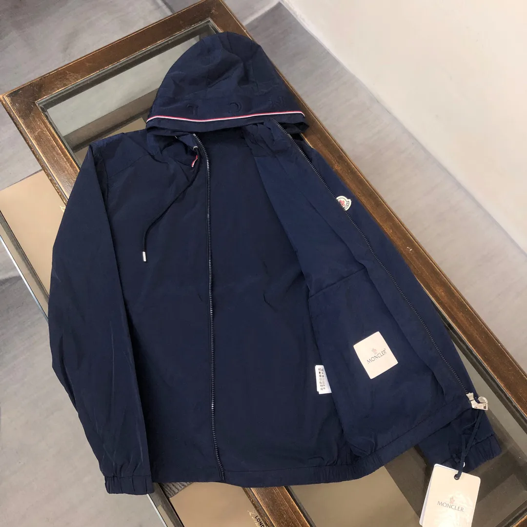 Куртки И Пуховики Женские Moncler 9620333