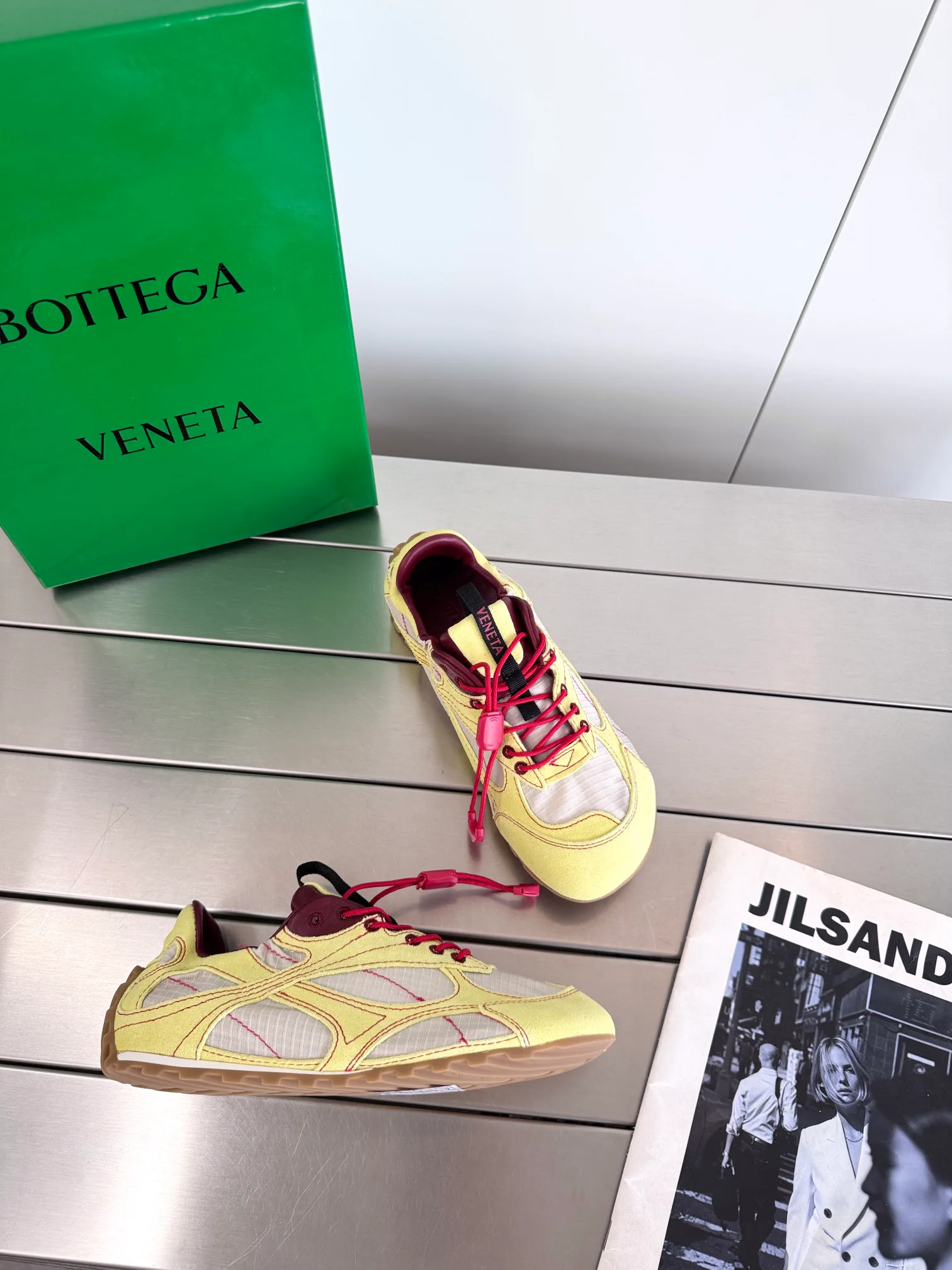 Кроссовки Женские Bottega Veneta 11911490