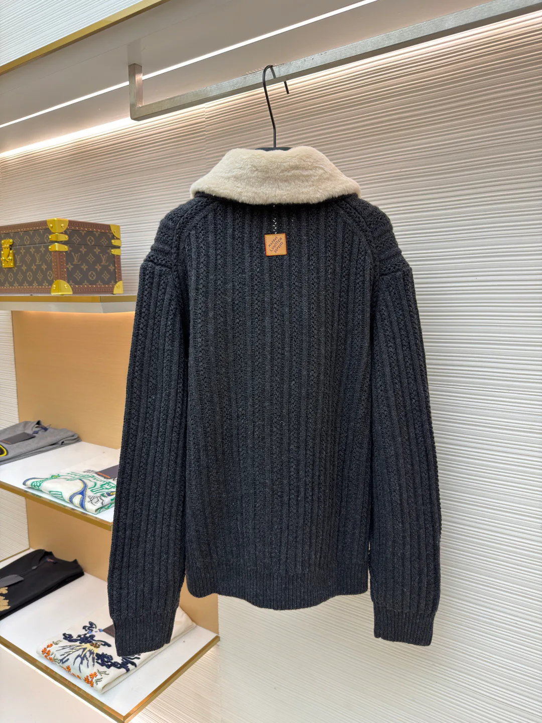 Куртки И Пуховики Мужские Louis Vuitton 5405666