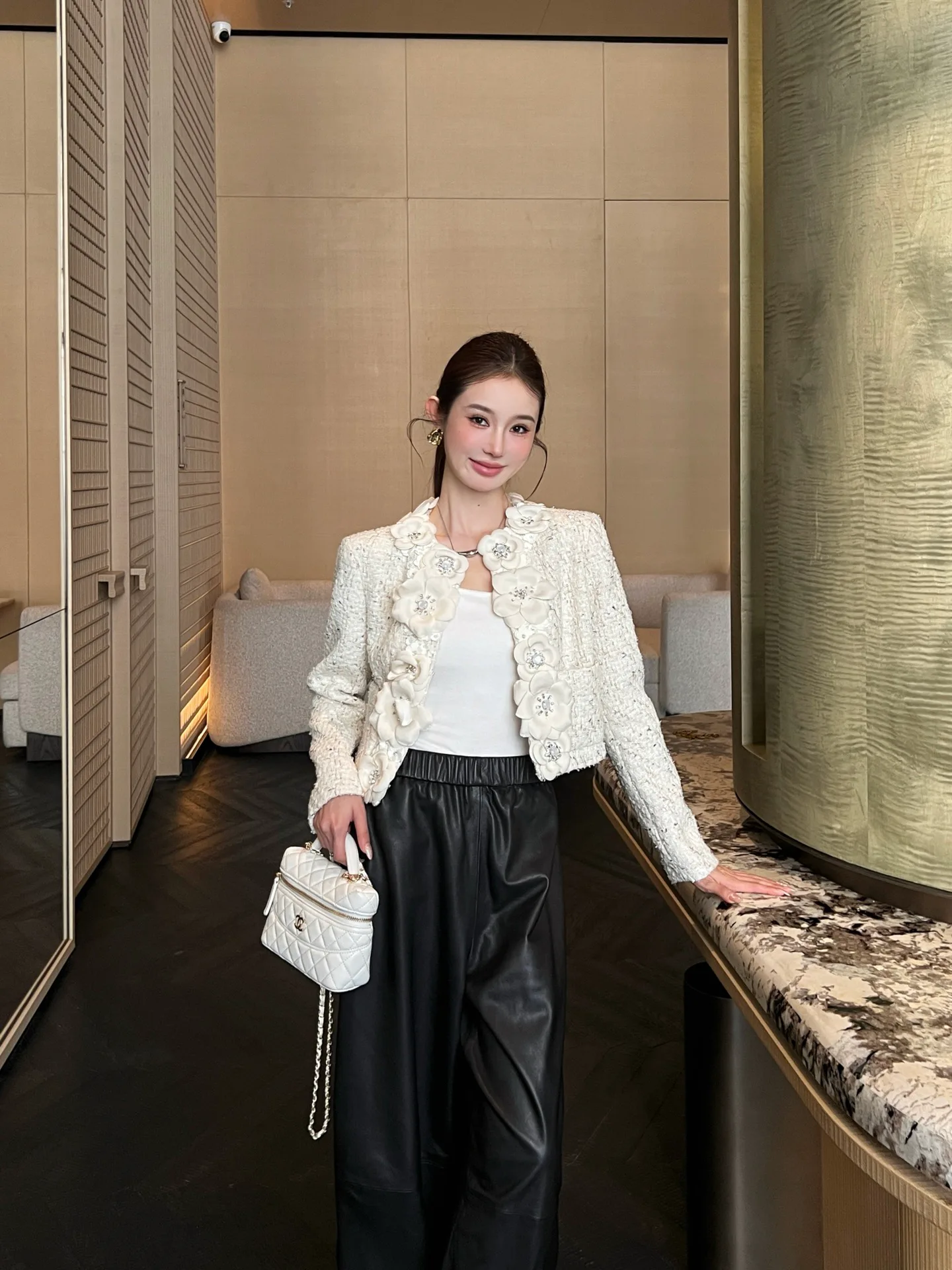 Куртки И Пуховики Женские Chanel 793391