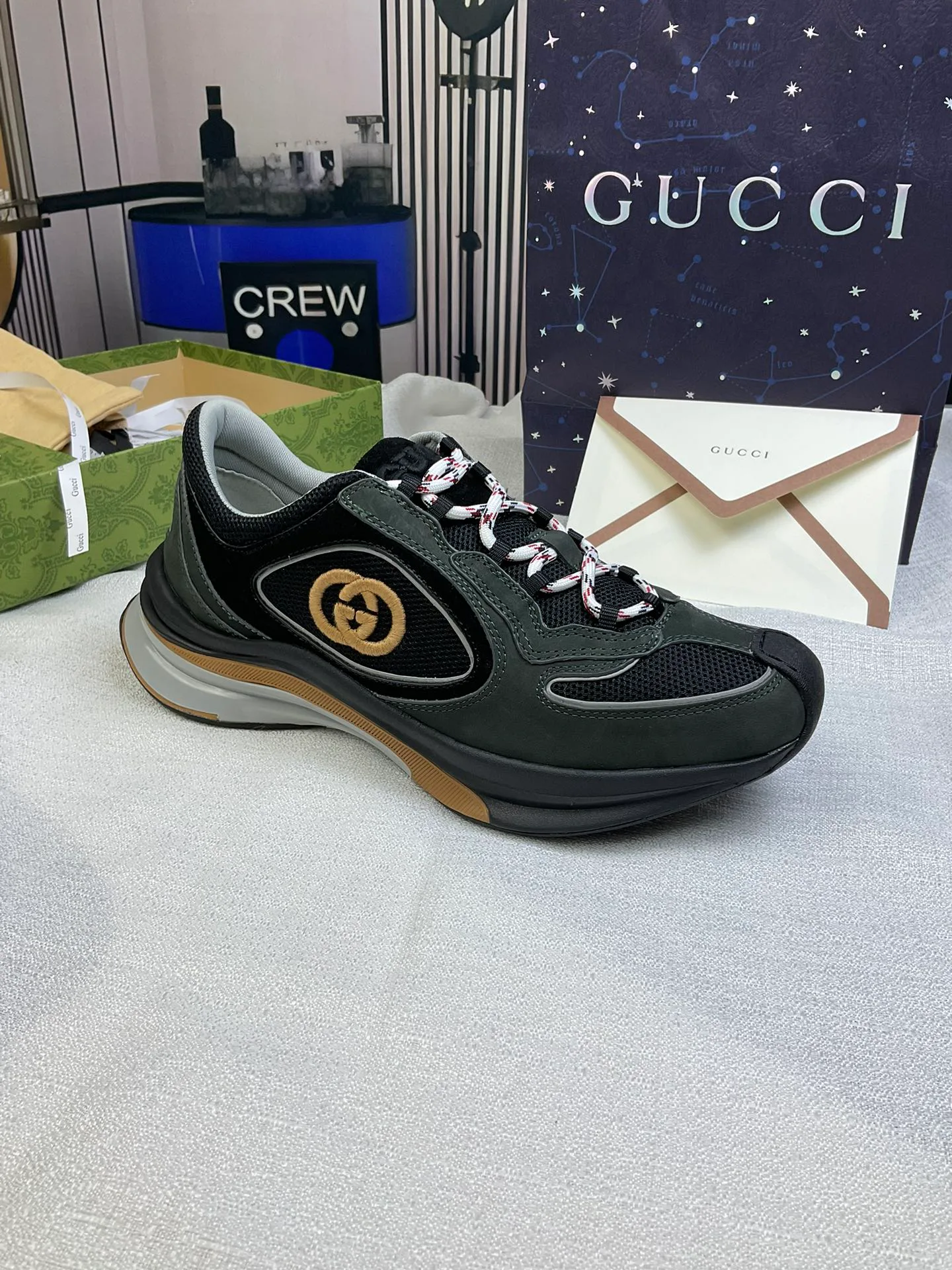 Кроссовки Женские Gucci 5120056