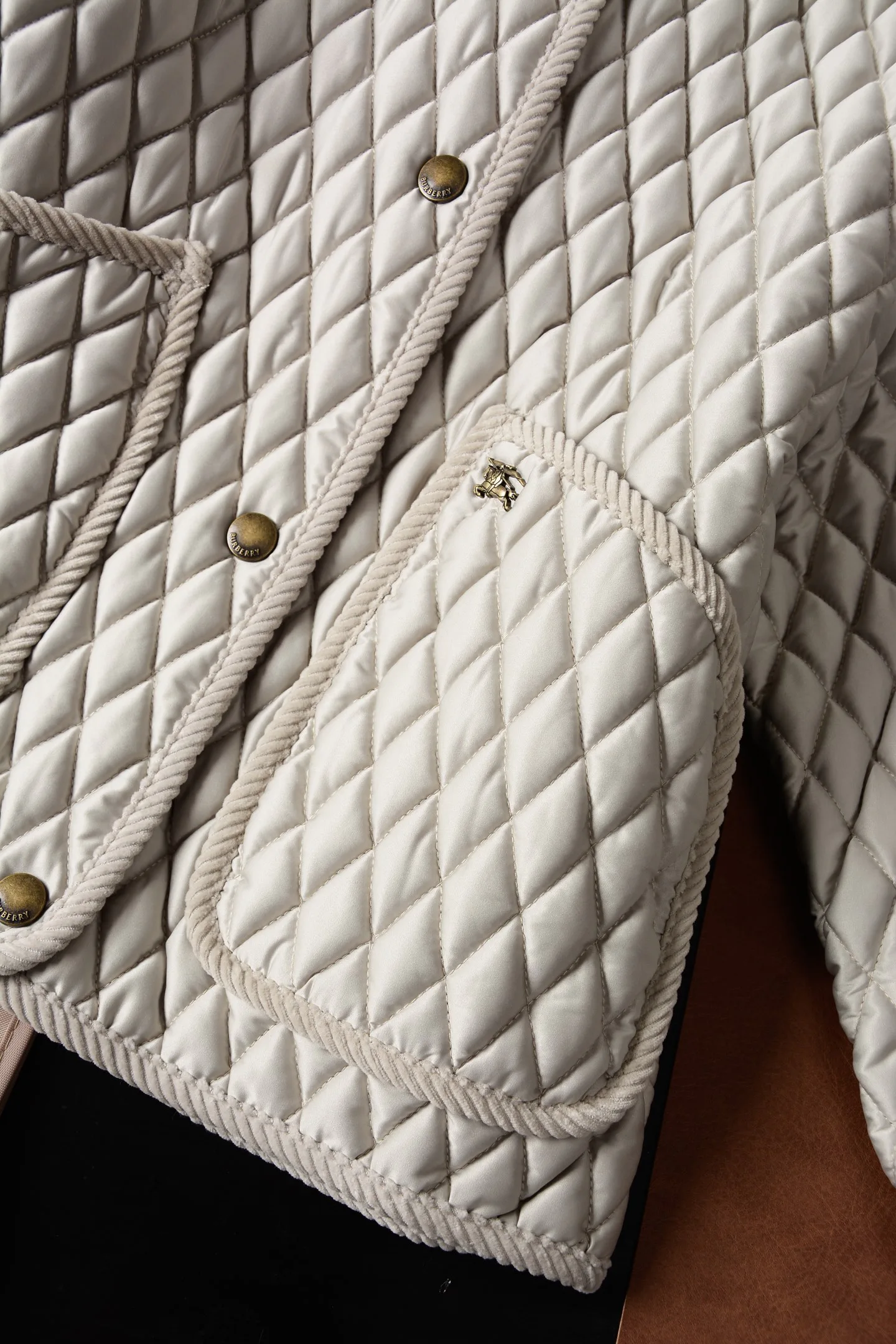 Куртки И Пуховики Женские Burberry 17908969