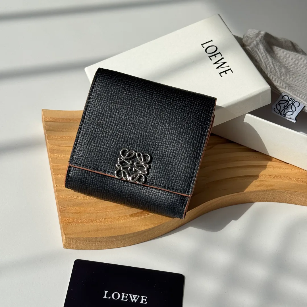 Клатчи Женские Loewe 617225