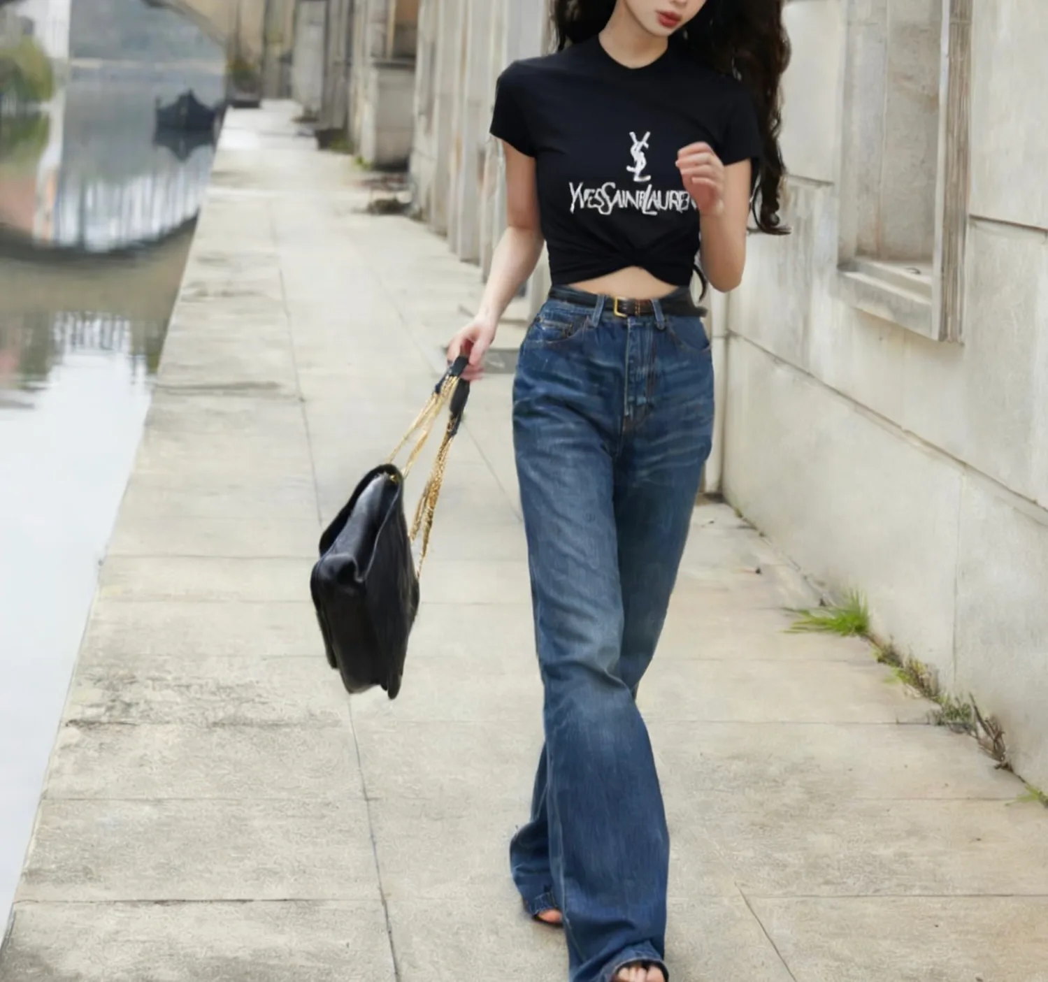 Футболки Женские Saint Laurent 6049159