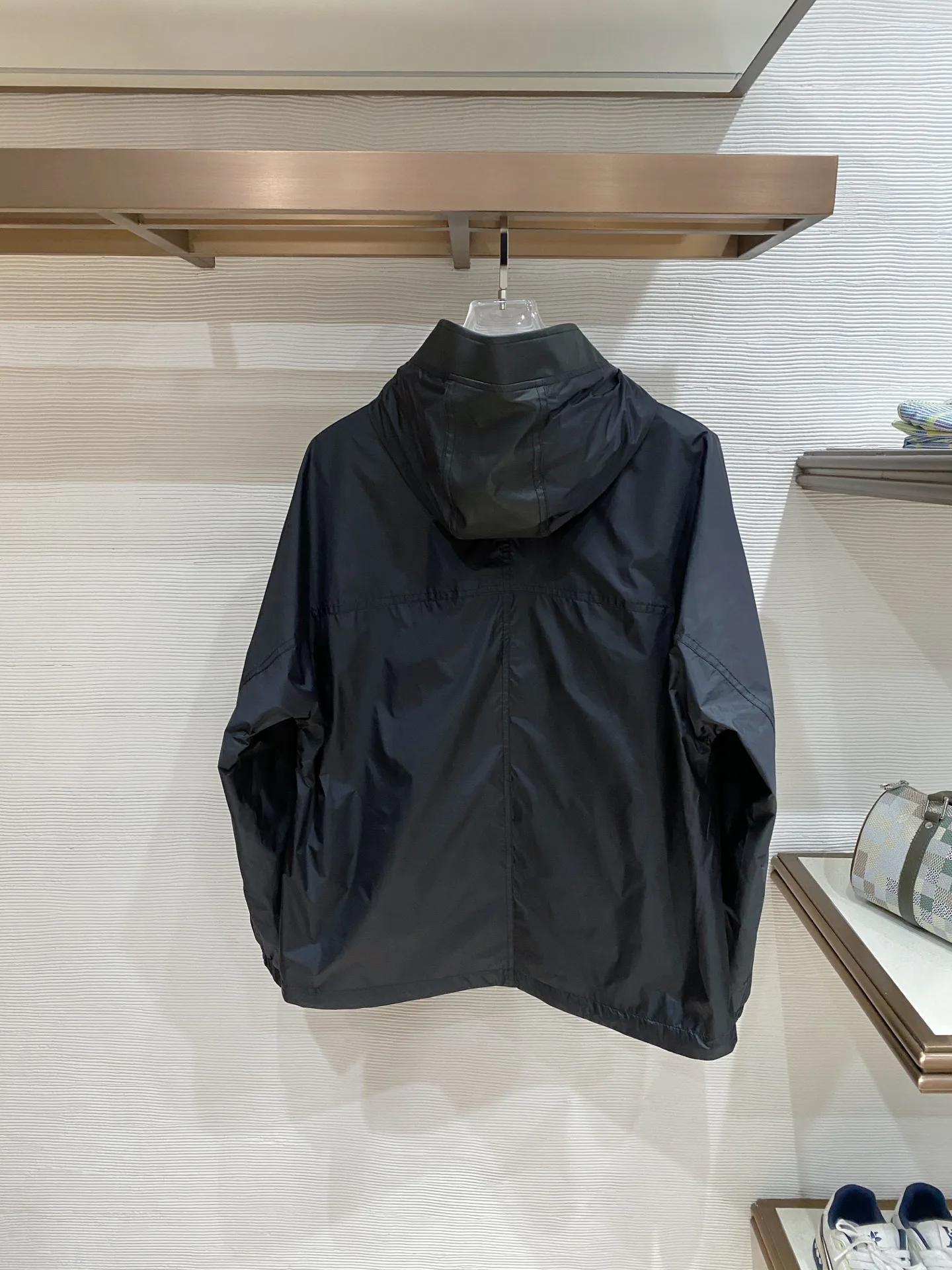 Куртки И Пуховики Мужские Prada 11504078