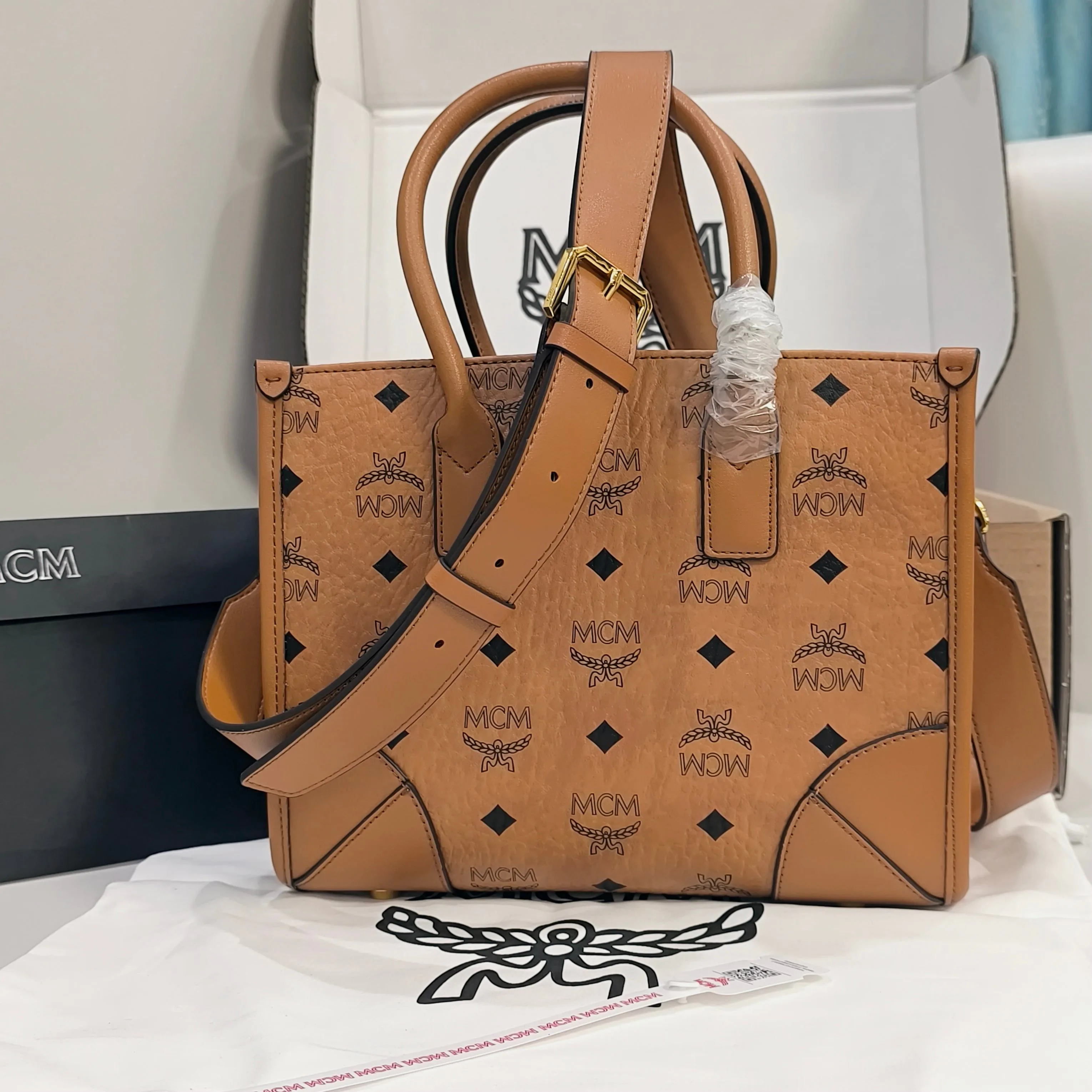 Классические Сумки Женские Mcm 18223308