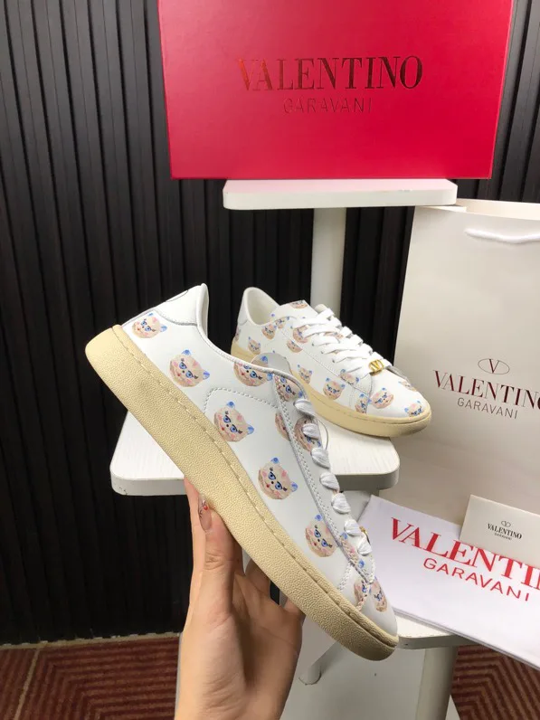 Кроссовки Женские Valentino 11707484