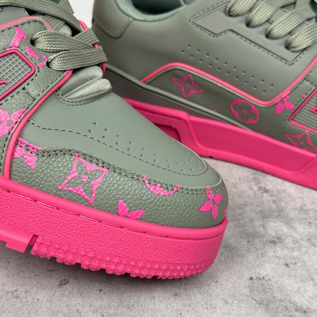 Кроссовки Женские Louis Vuitton 1016402