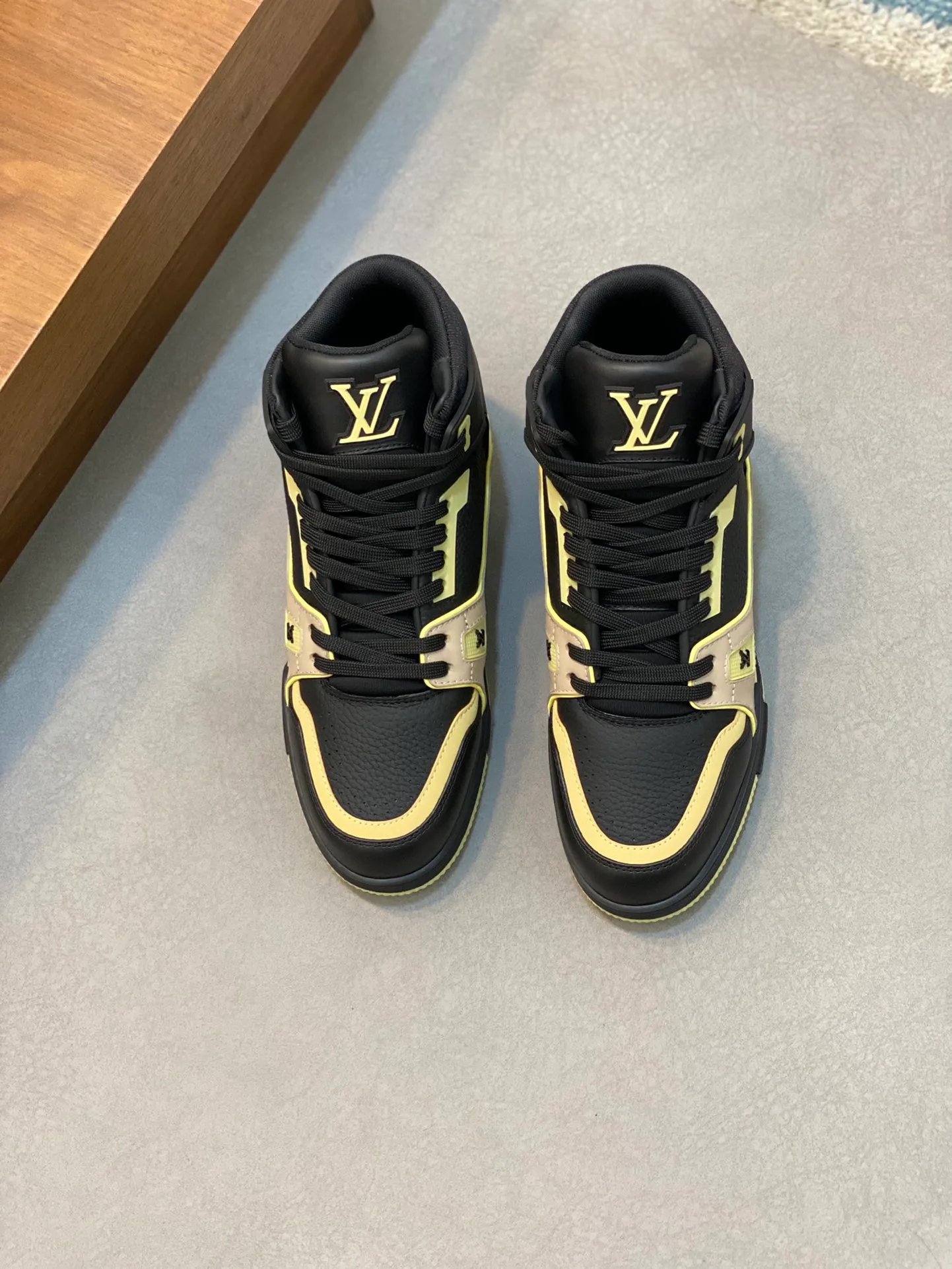 Кроссовки Мужские Louis Vuitton 1483814