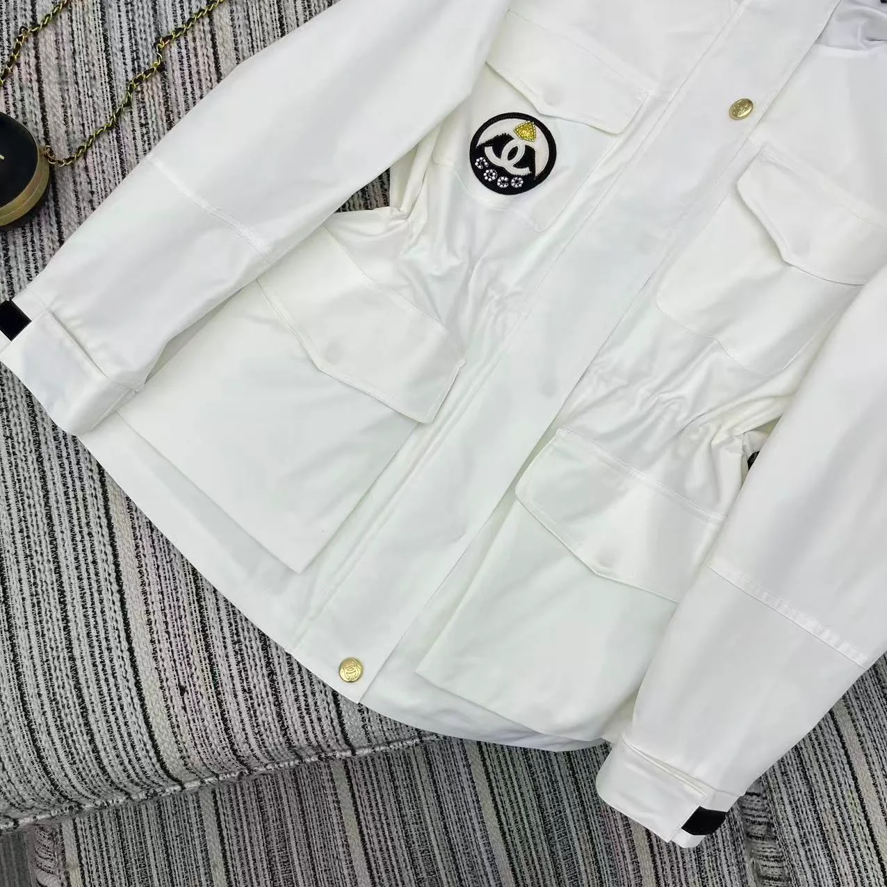 Куртки И Пуховики Женские Chanel 10777566