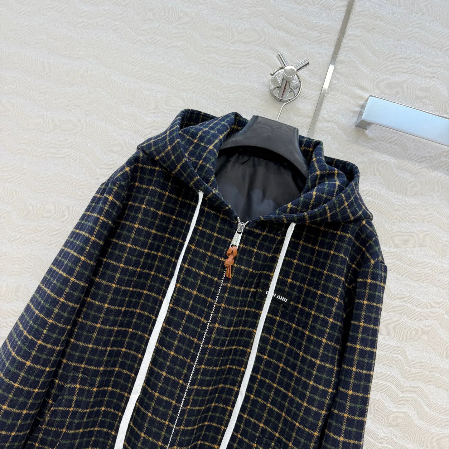 Куртки И Пуховики Женские Miu Miu 18501603
