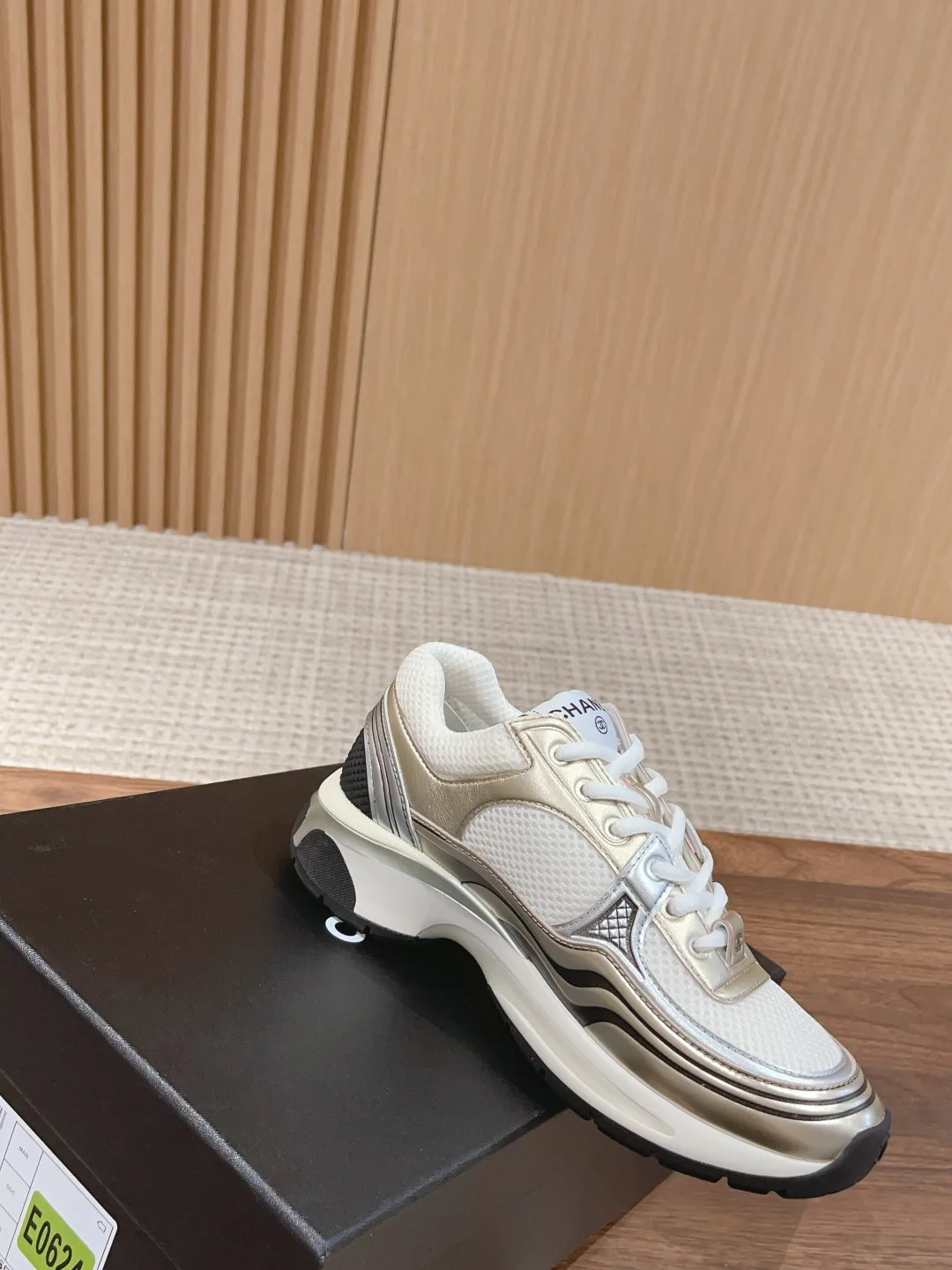 Кроссовки Женские Chanel 11647826