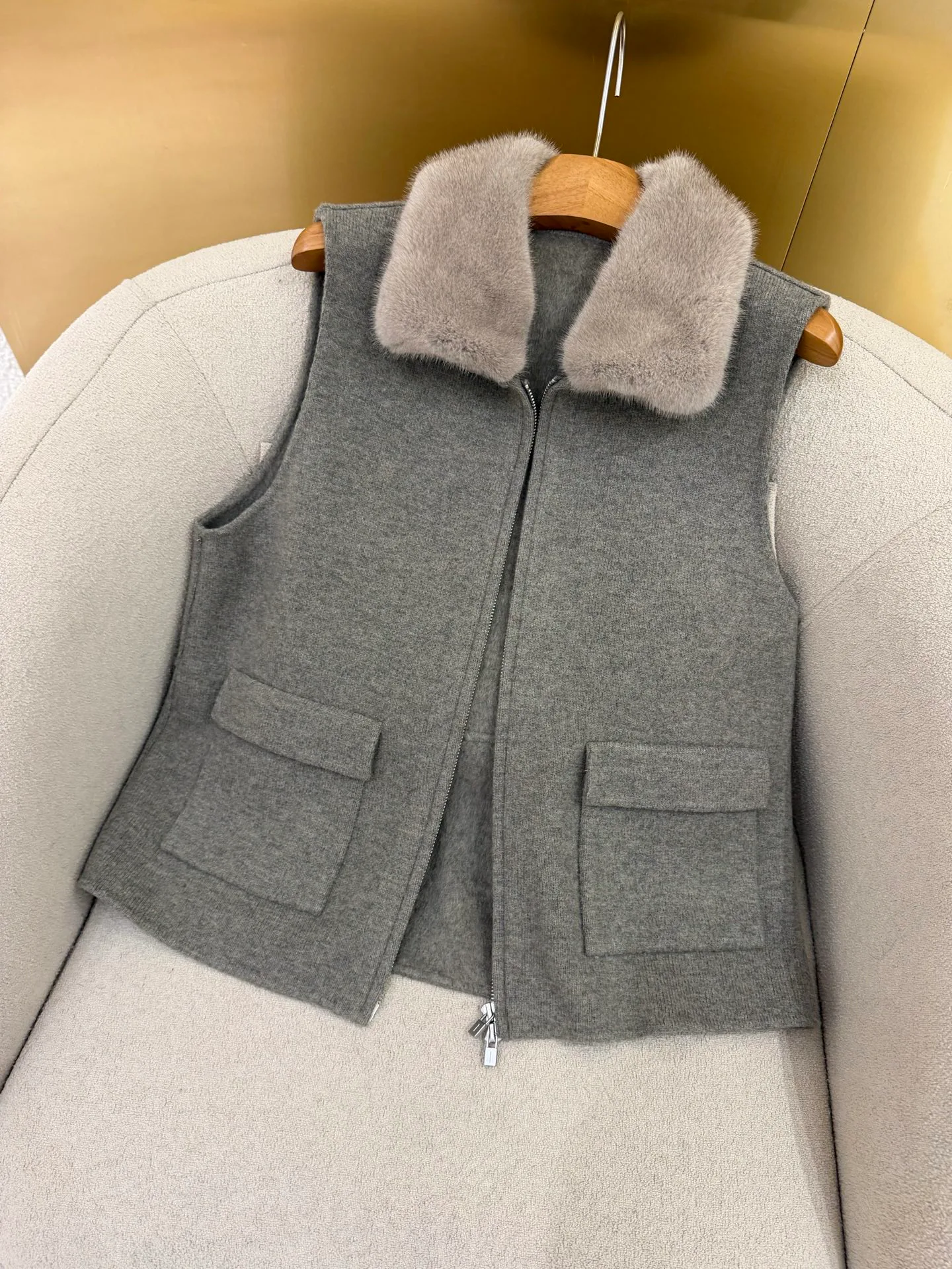 Жилеты Женские Loro Piana 18513129