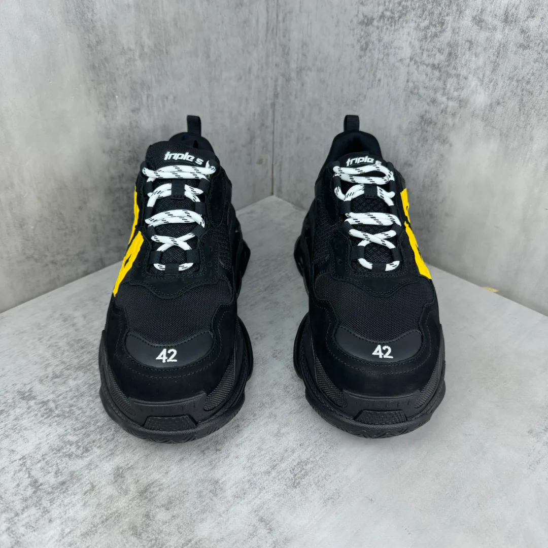 Кроссовки Женские Balenciaga 11216249