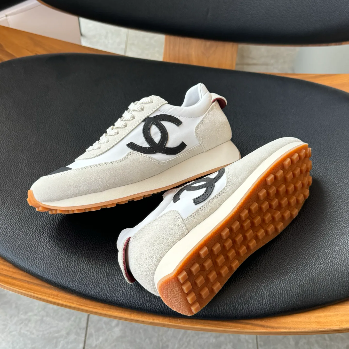 Кроссовки Женские Chanel 12629788