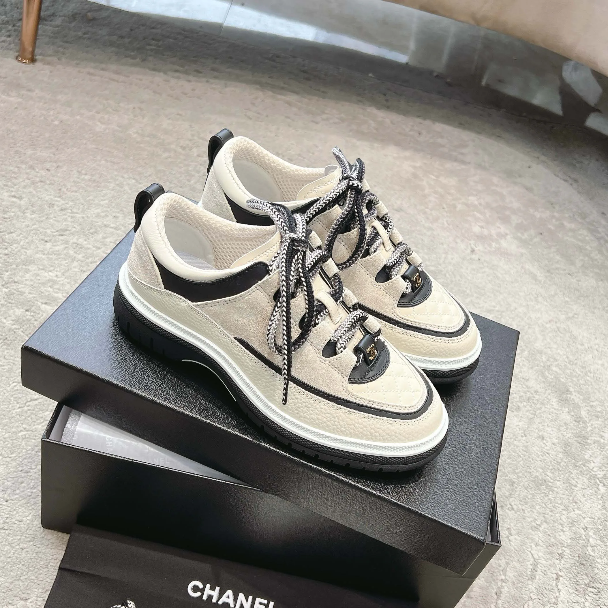 Кроссовки Женские Chanel 11407474