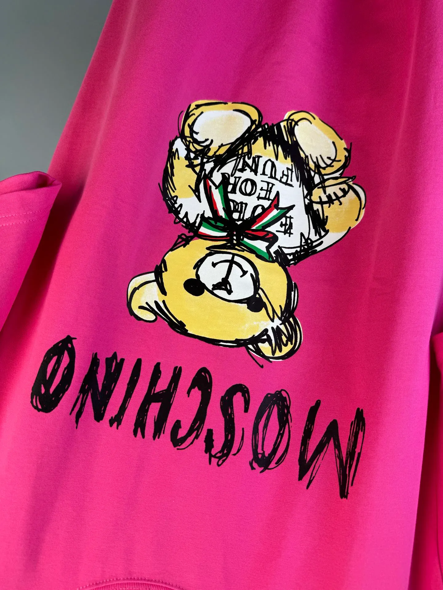 Футболки Женские Moschino 9741