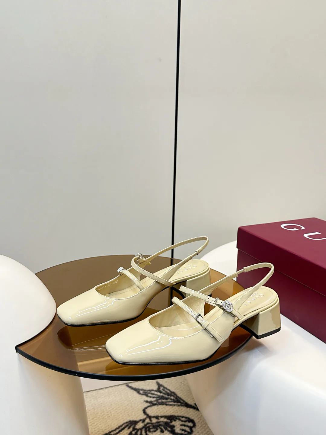 Босоножки Женские Gucci 12835297