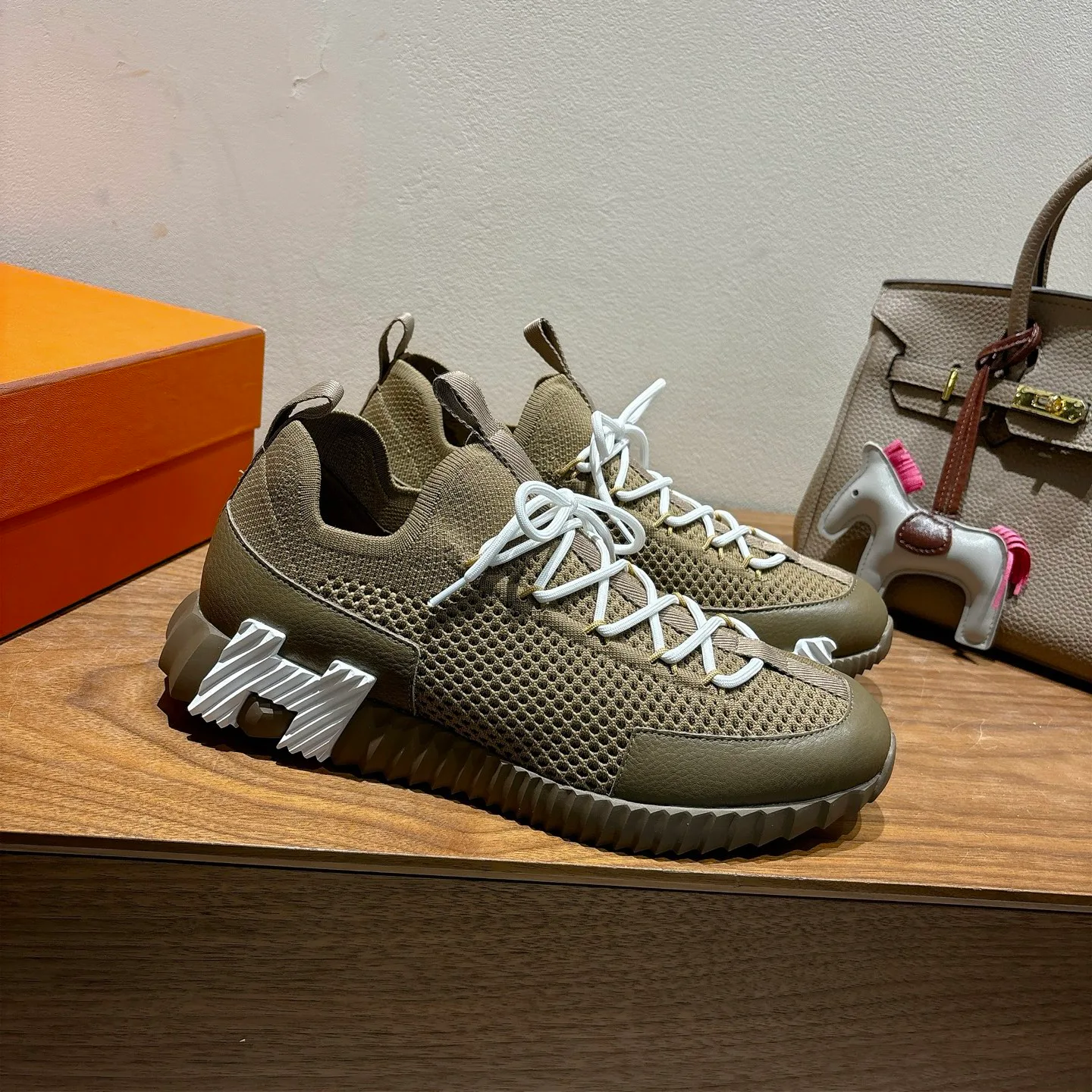Кроссовки Женские Hermes 10031758