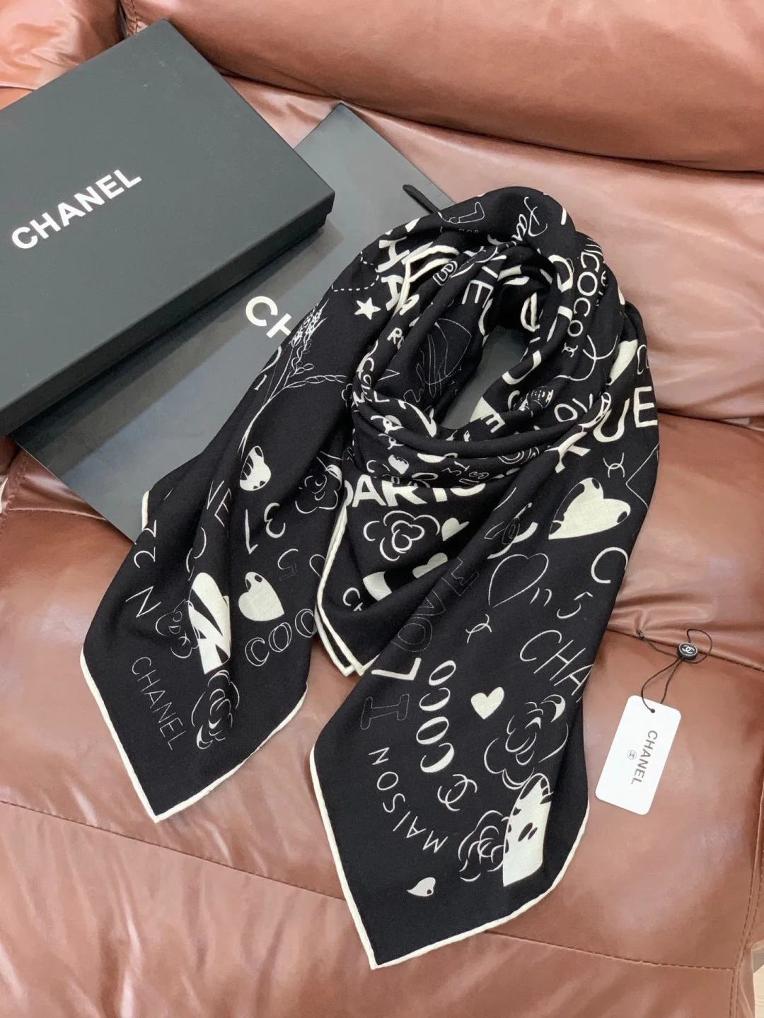 Платки Chanel 1338086