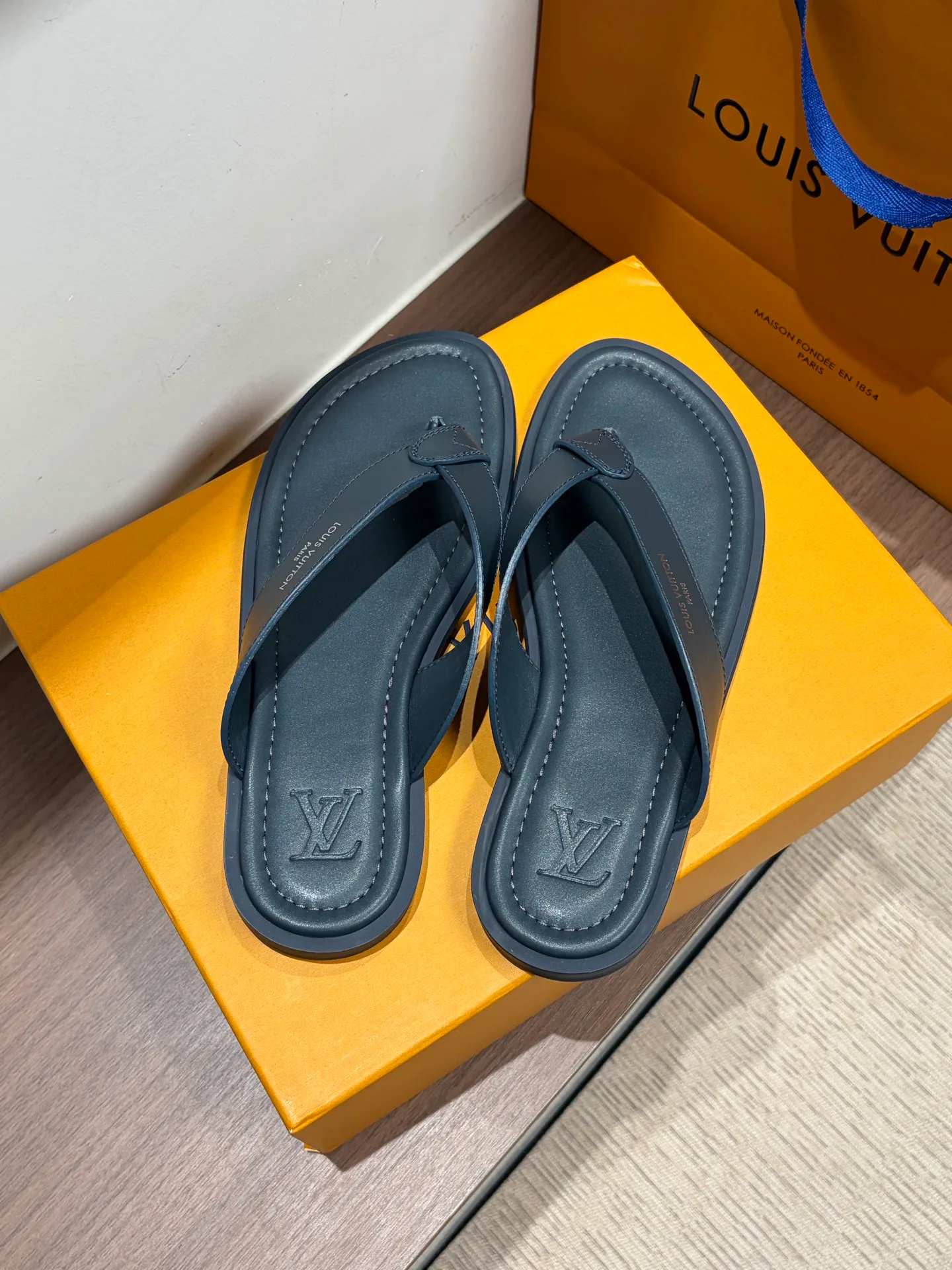Шлепанцы Мужские Louis Vuitton 12826617
