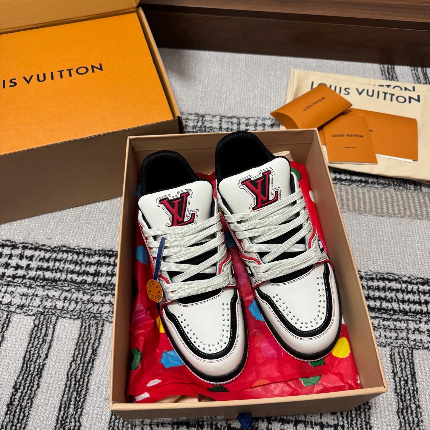 Кроссовки Женские Louis Vuitton 1546809