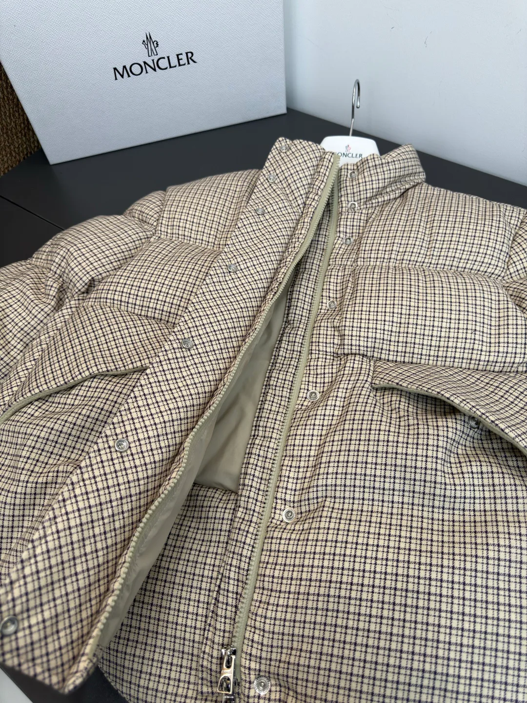 Куртки И Пуховики Женские Moncler 18816470