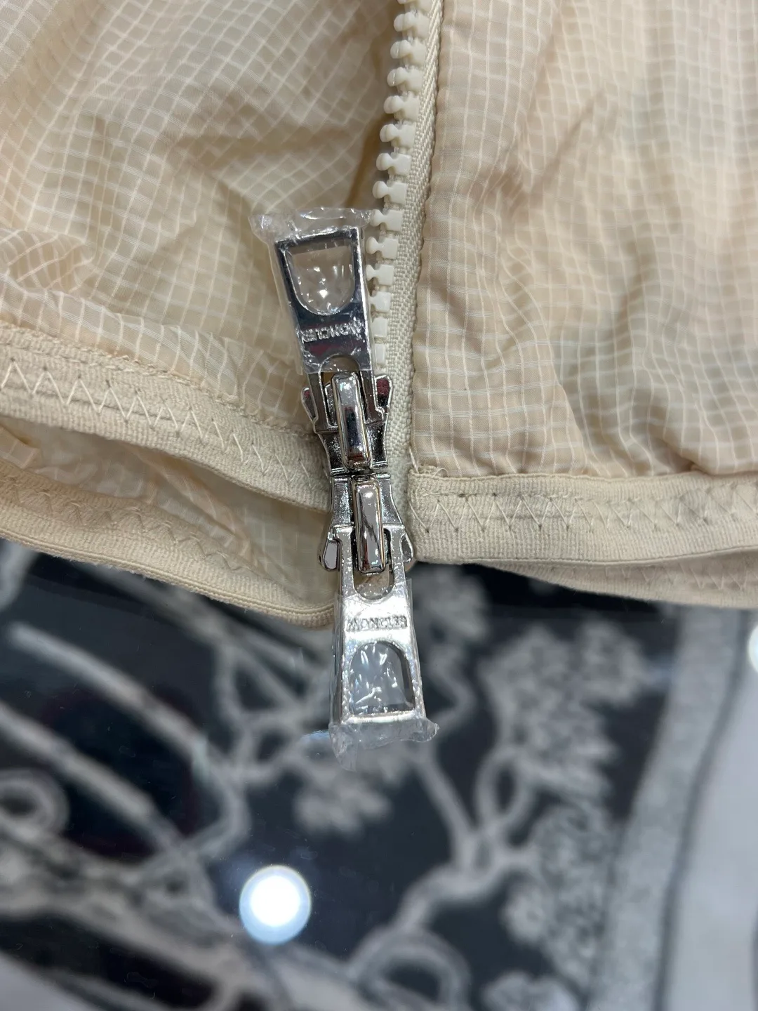 Куртки И Пуховики Мужские Moncler 17480515
