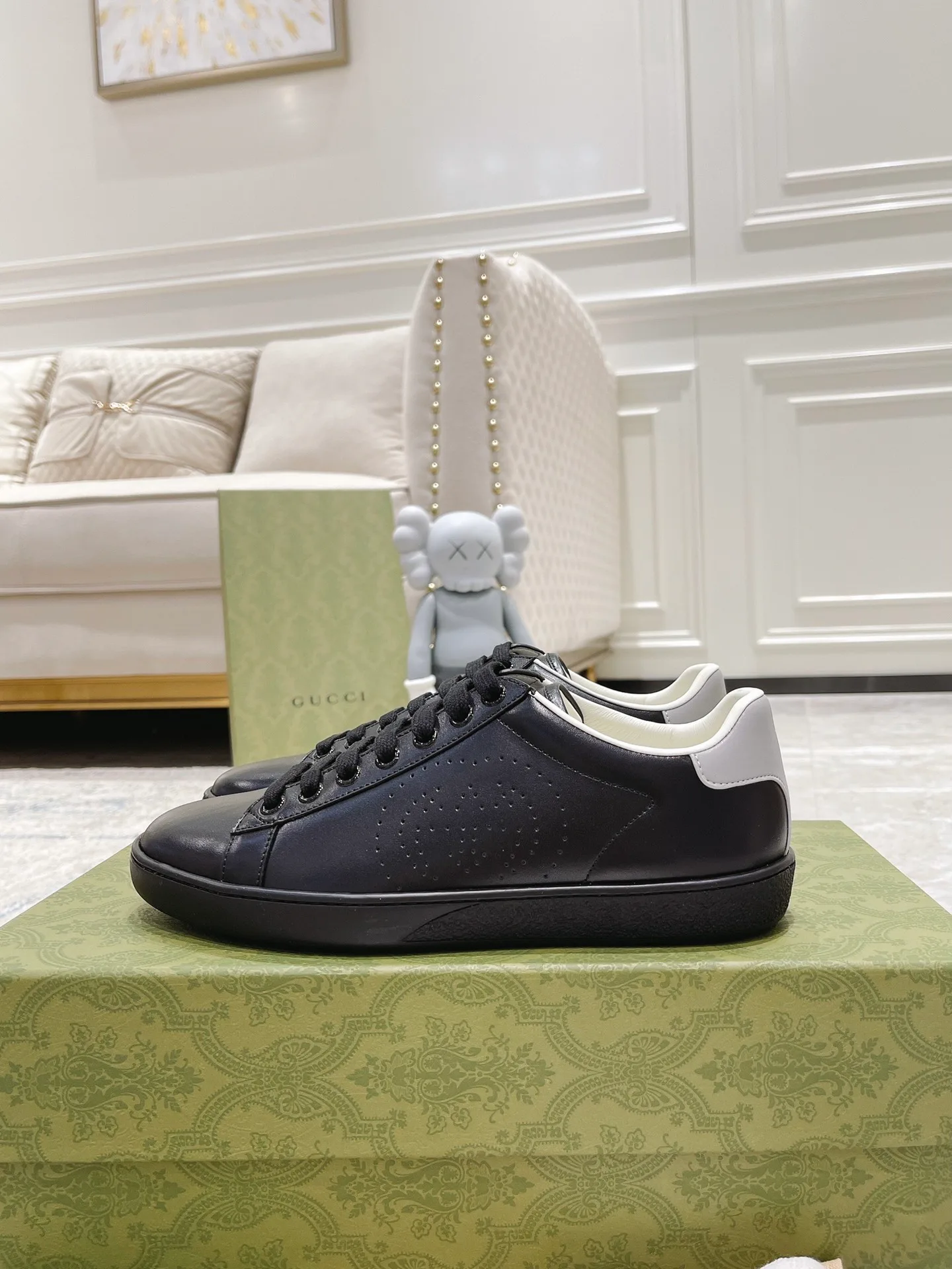 Кроссовки Женские Gucci 17620437