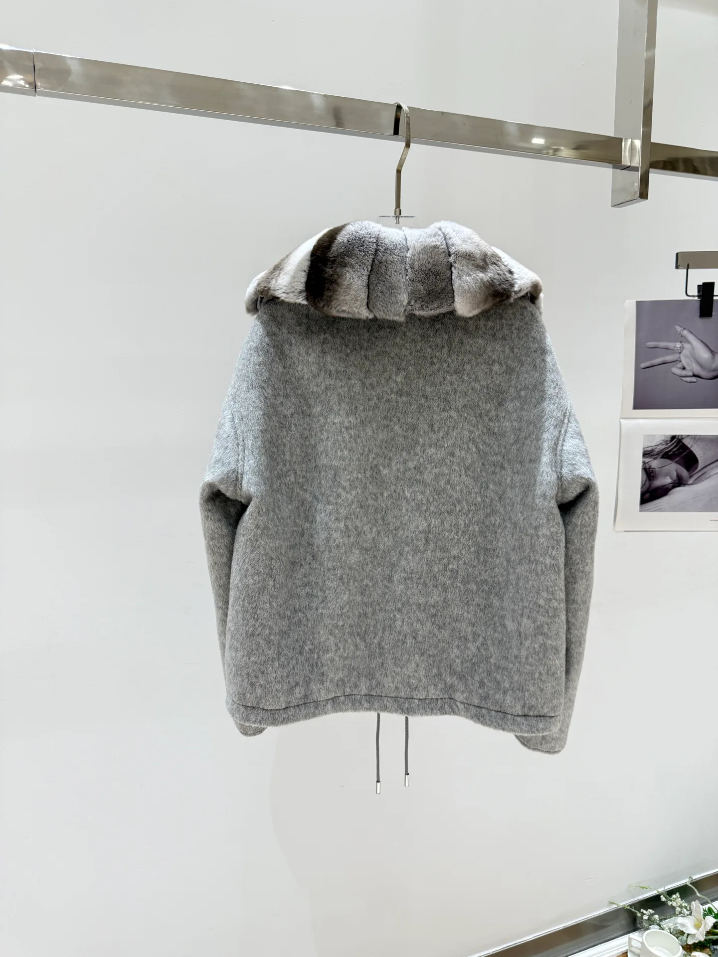 Куртки И Пуховики Женские Loro Piana 18699827