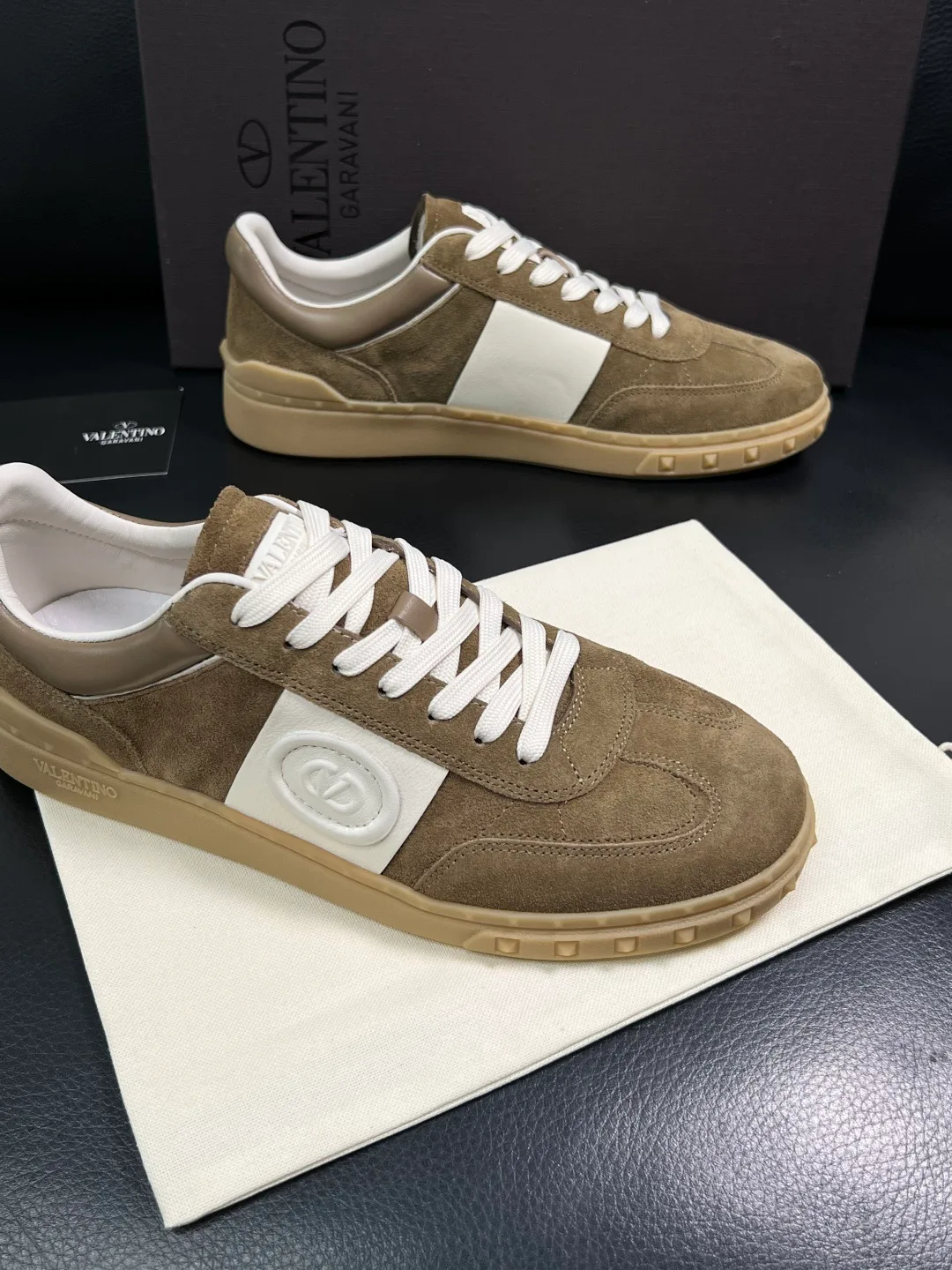 Кроссовки Женские Valentino 17093909