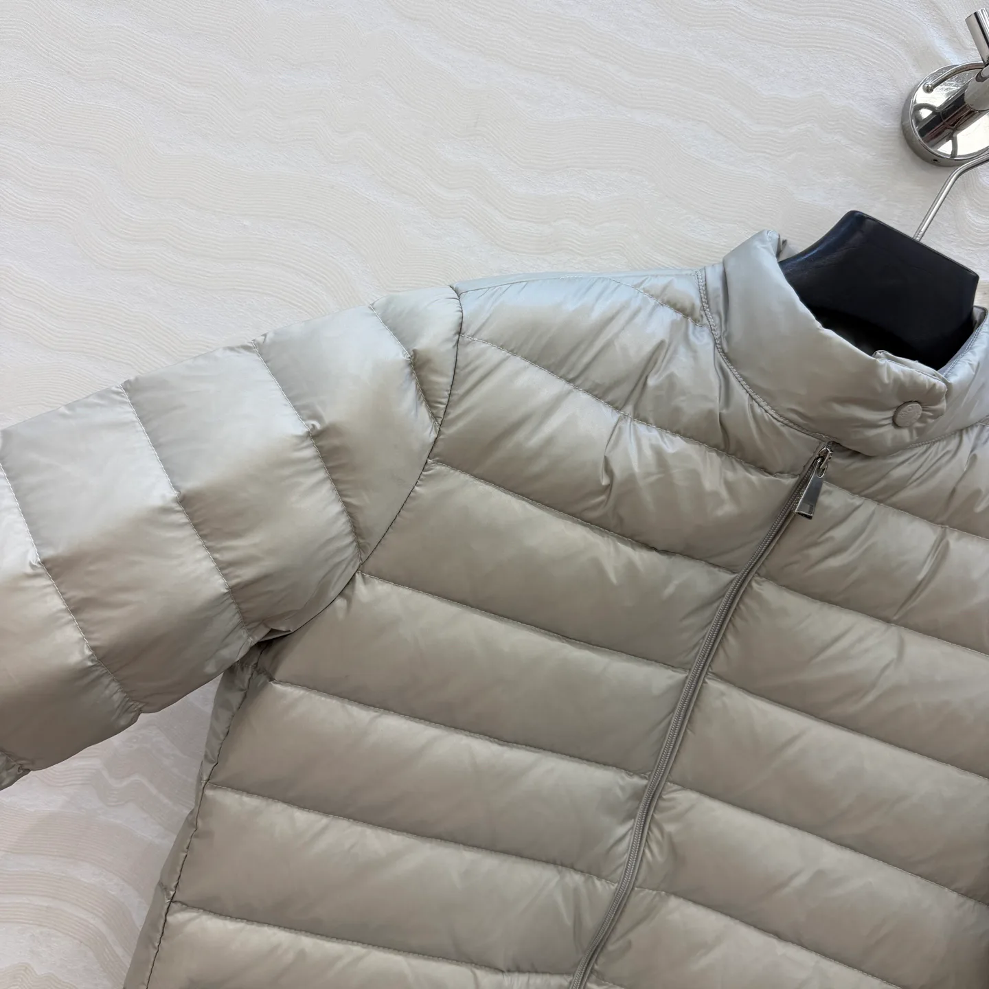 Куртки И Пуховики Женские Moncler 18402509