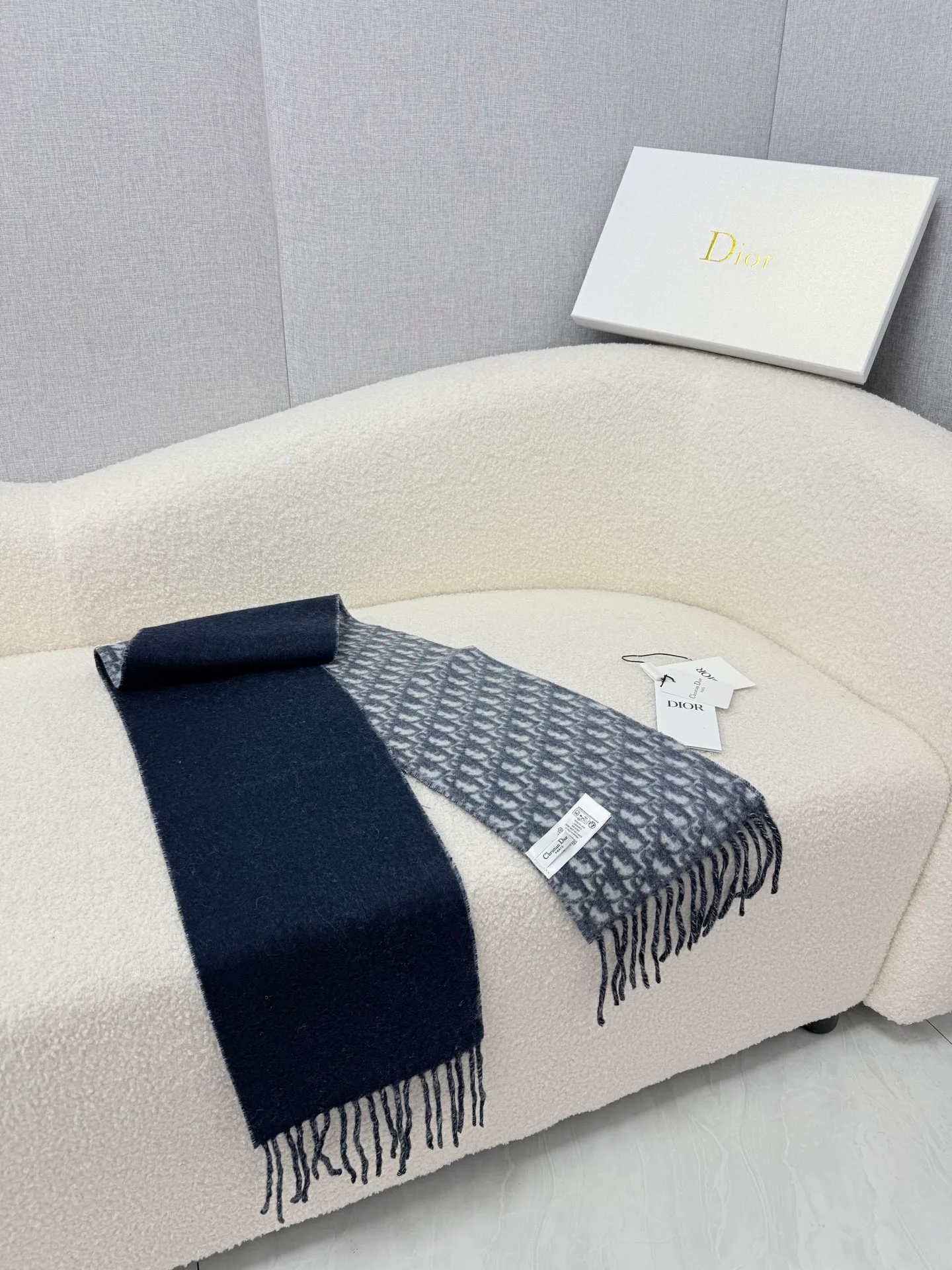 Шарфы Christian Dior 18574660