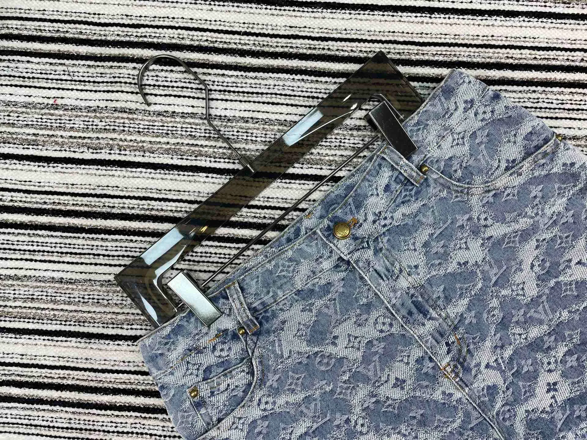 Шорты Женские Louis Vuitton 1293148