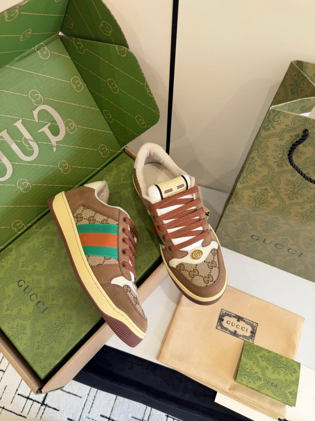 Кроссовки Женские Gucci 839612