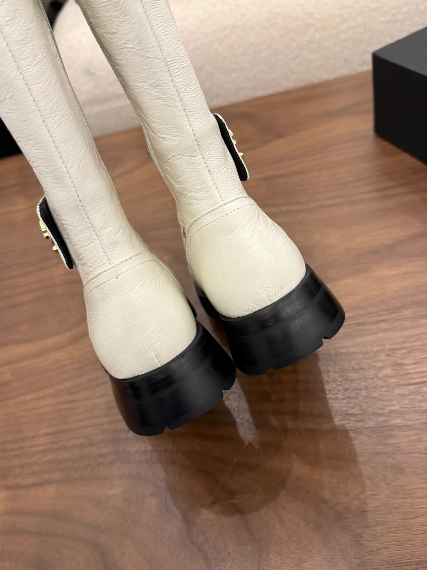 Сапоги Женские Chanel 18323368