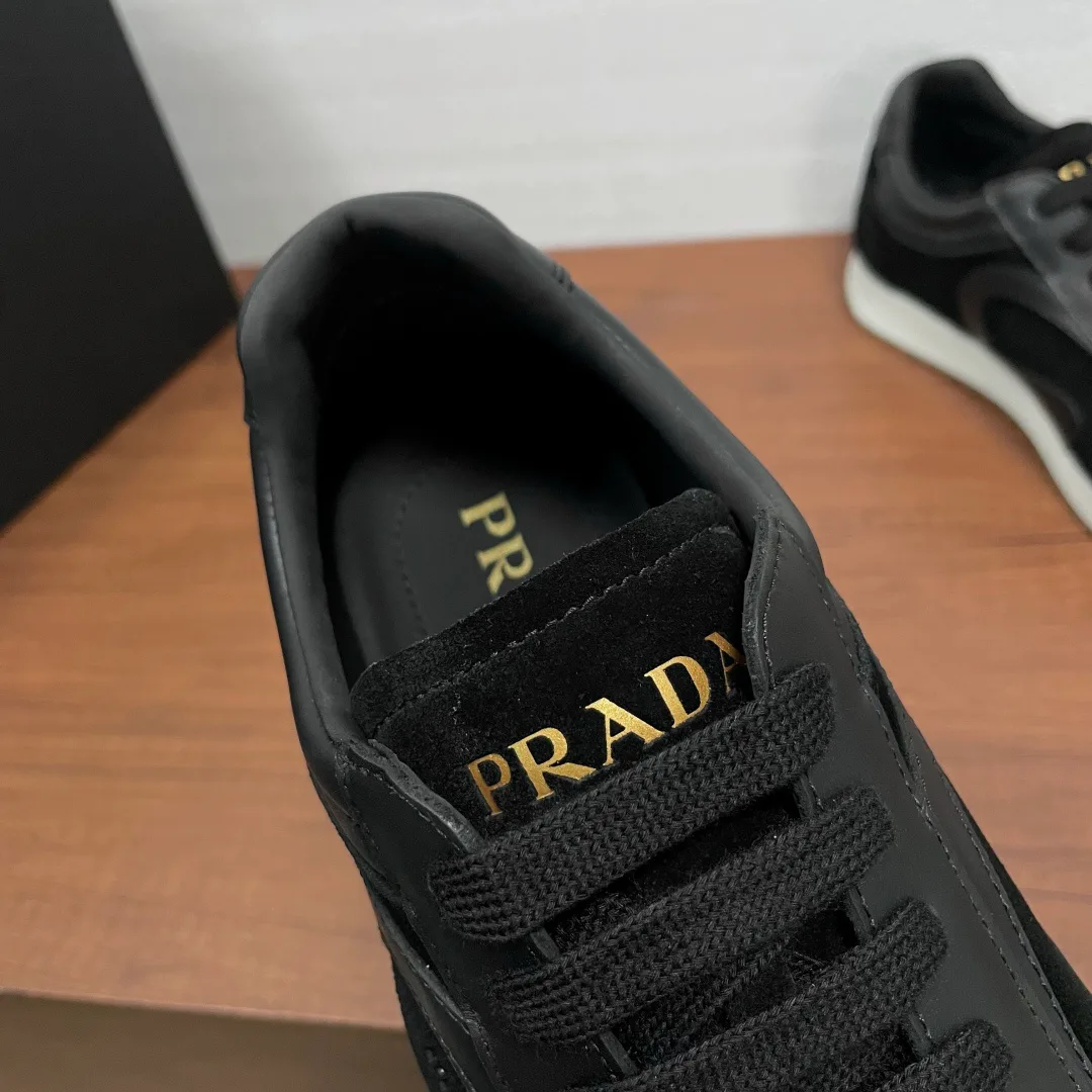 Кроссовки Мужские Prada 11426380