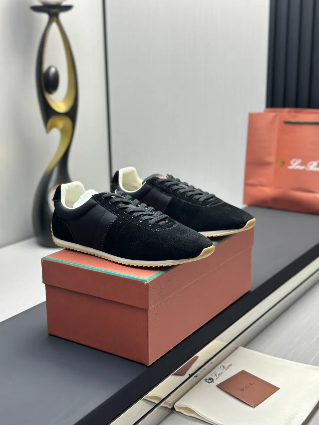 Кроссовки Женские Loro Piana 17505889