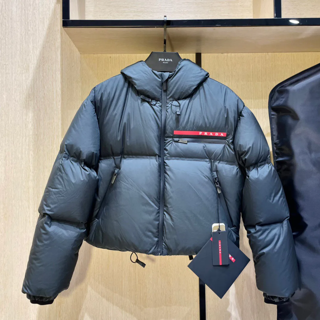 Куртки И Пуховики Женские Prada 18133799