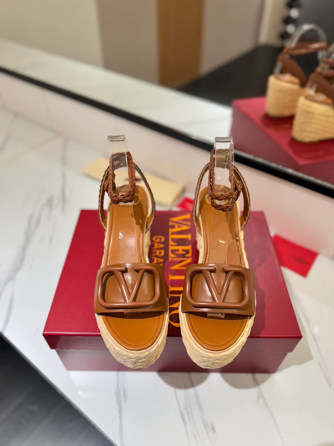 Босоножки Женские Valentino 17946622