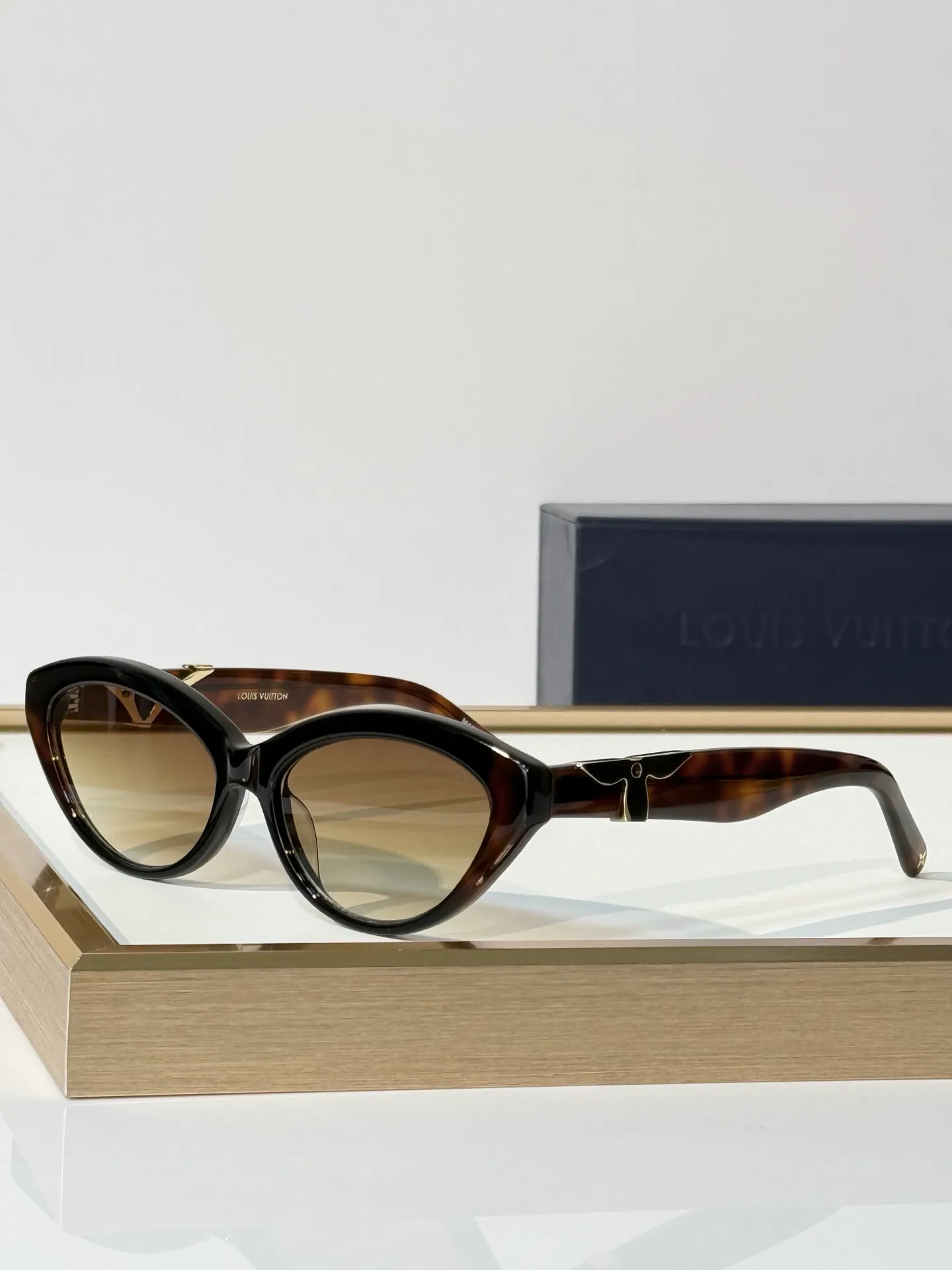 Очки Louis Vuitton 18117698