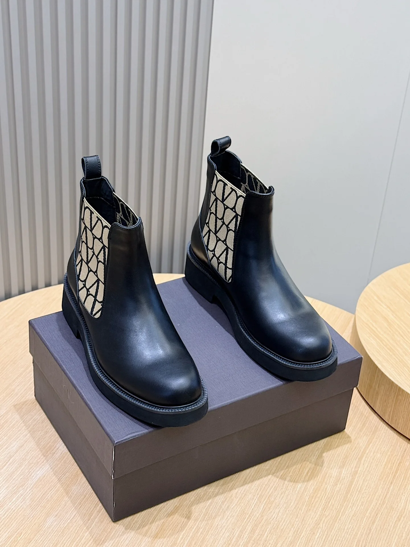 Ботинки Мужские Valentino 200757