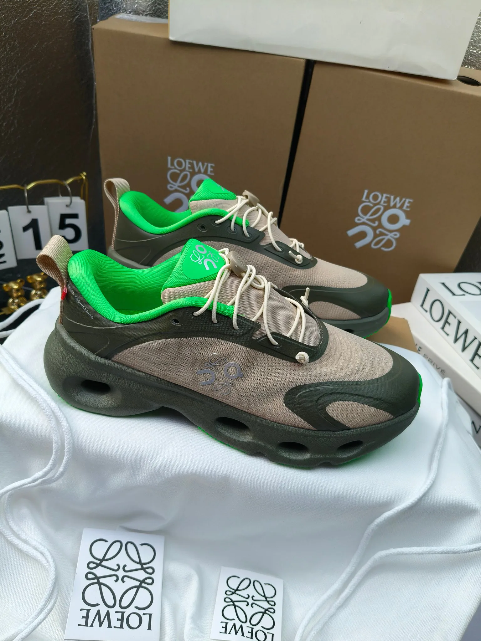 Кроссовки Женские Loewe 1829488