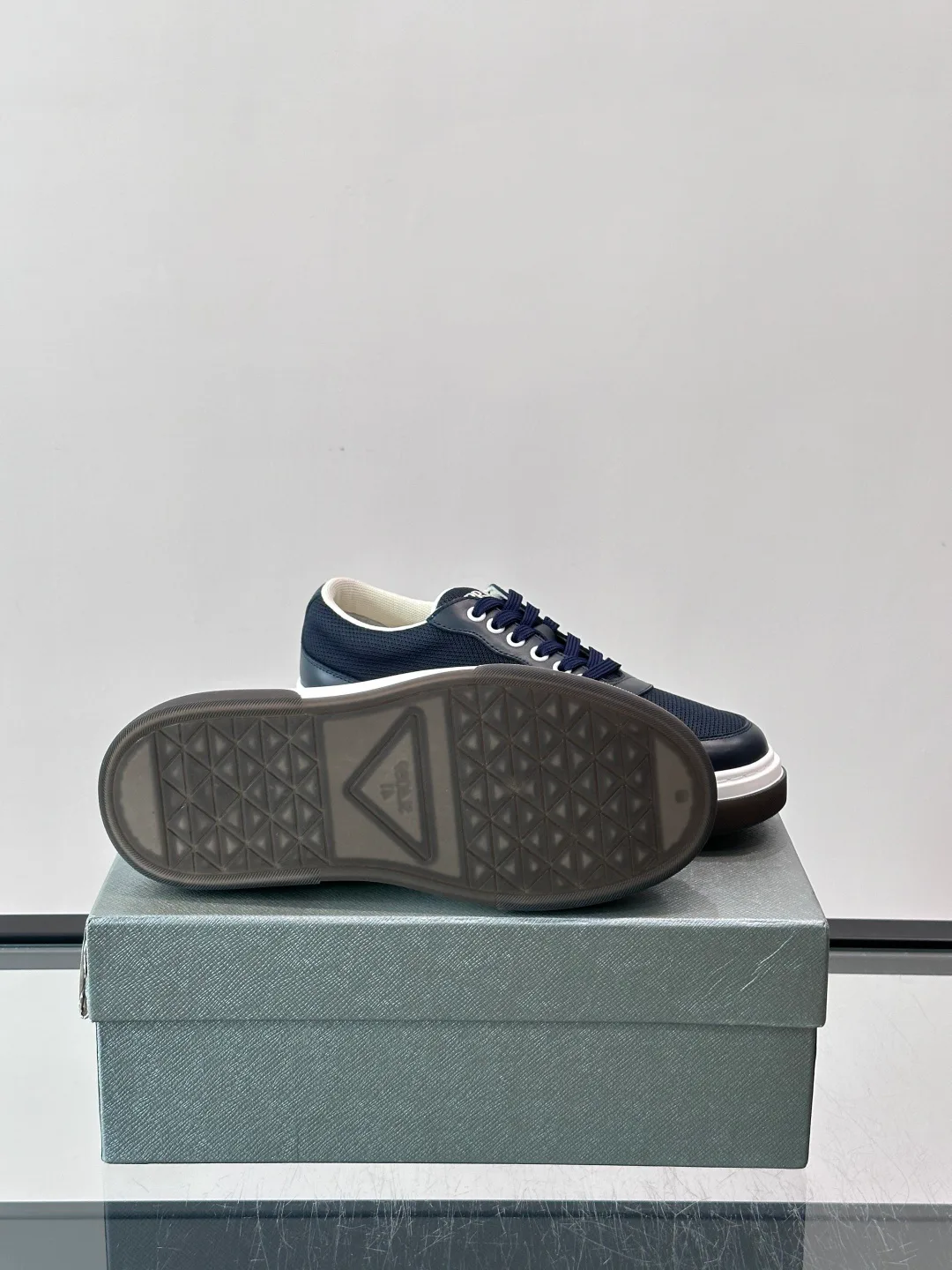 Кроссовки Мужские Prada 17913727