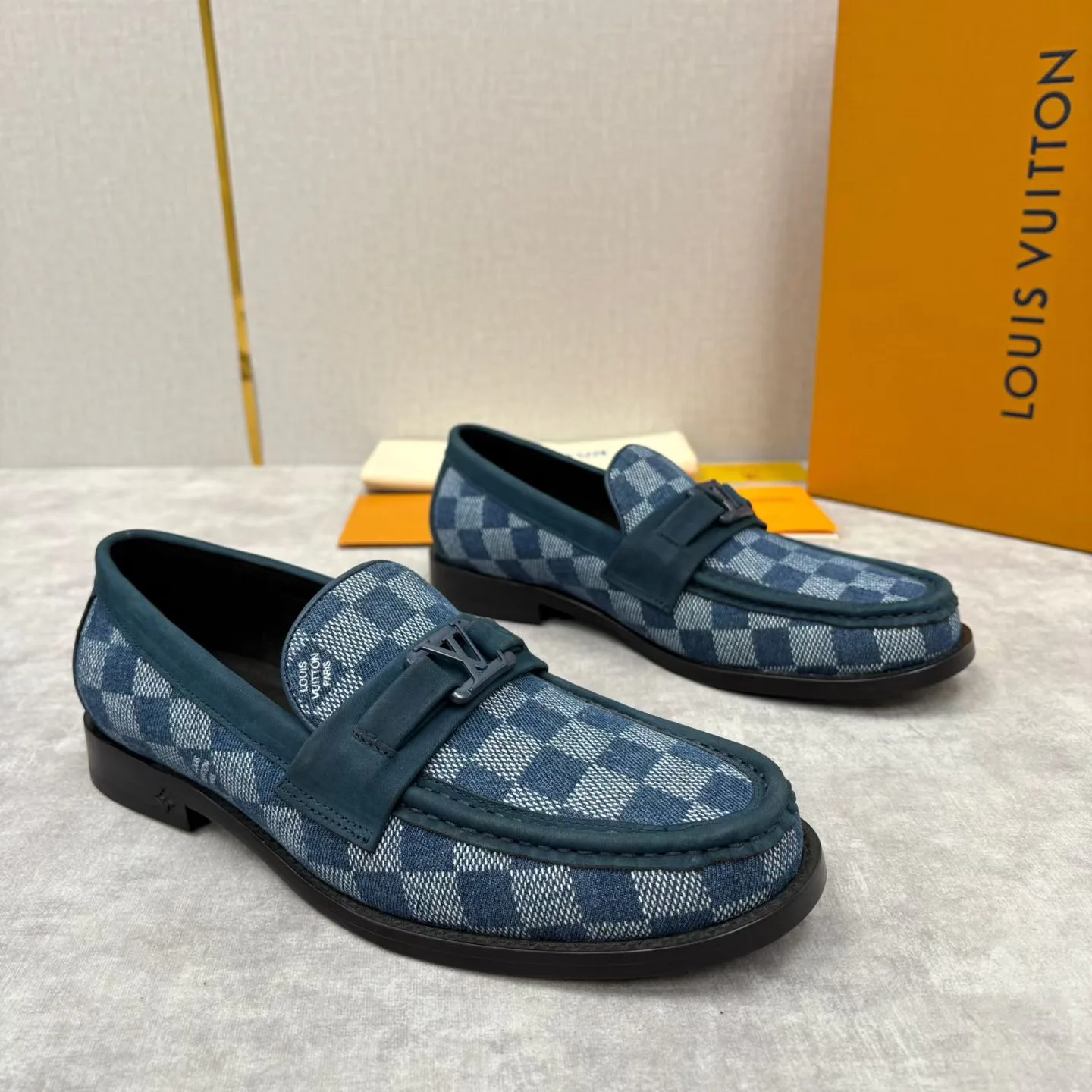 Лоферы И Туфли Мужские Louis Vuitton 18193952
