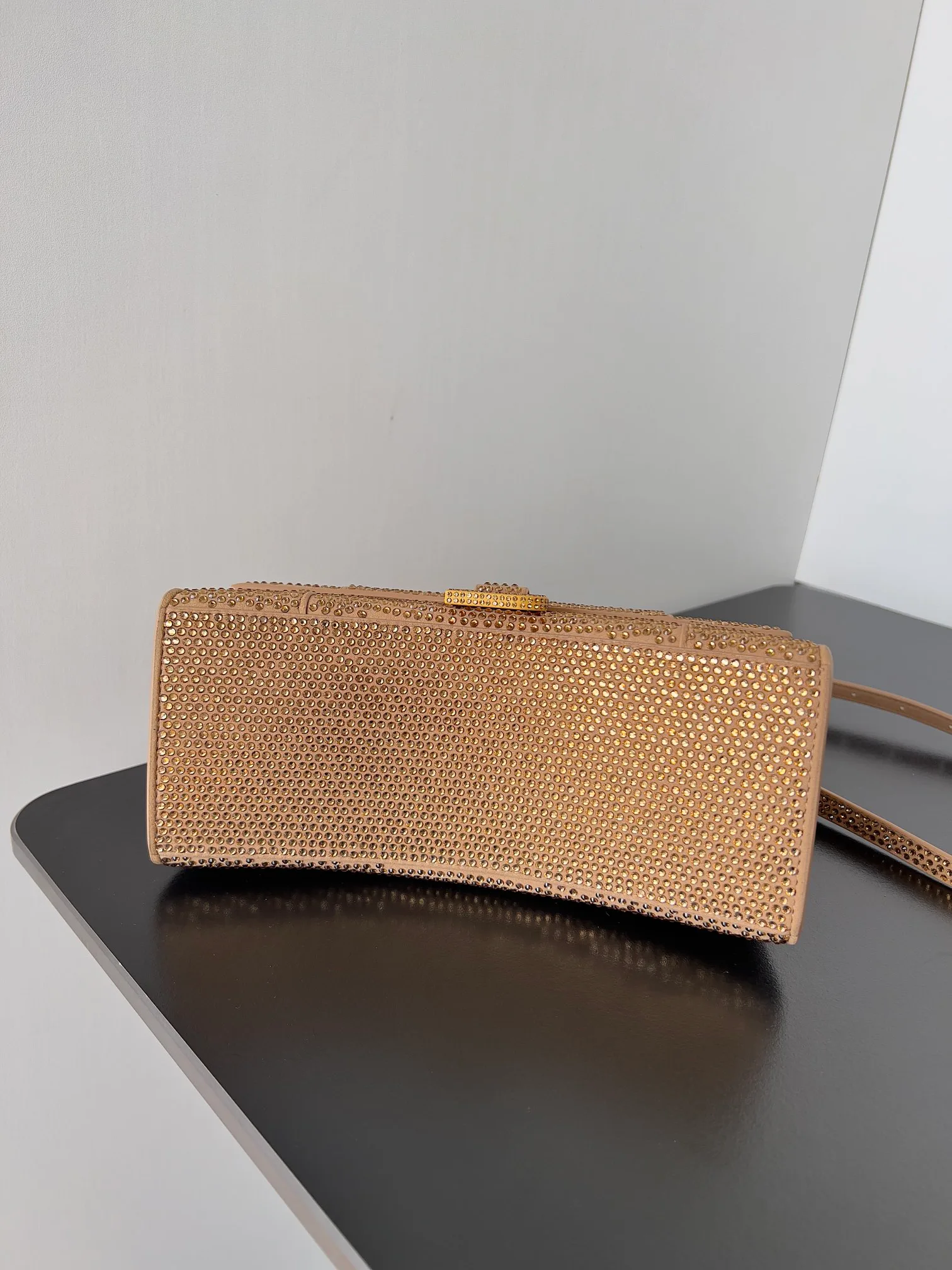 Сумки На Ремне Женские Balenciaga 217820