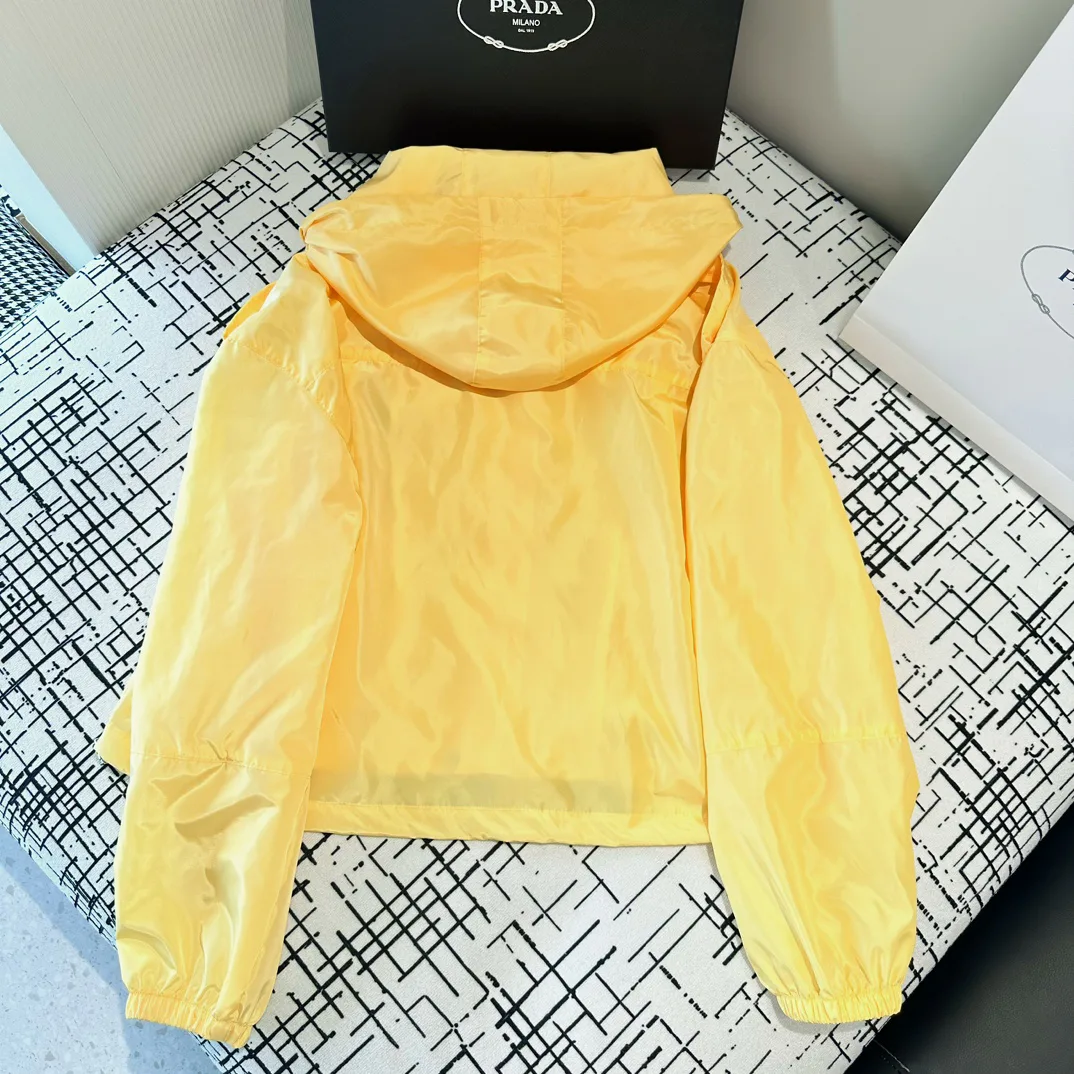 Куртки Женские Prada 28199