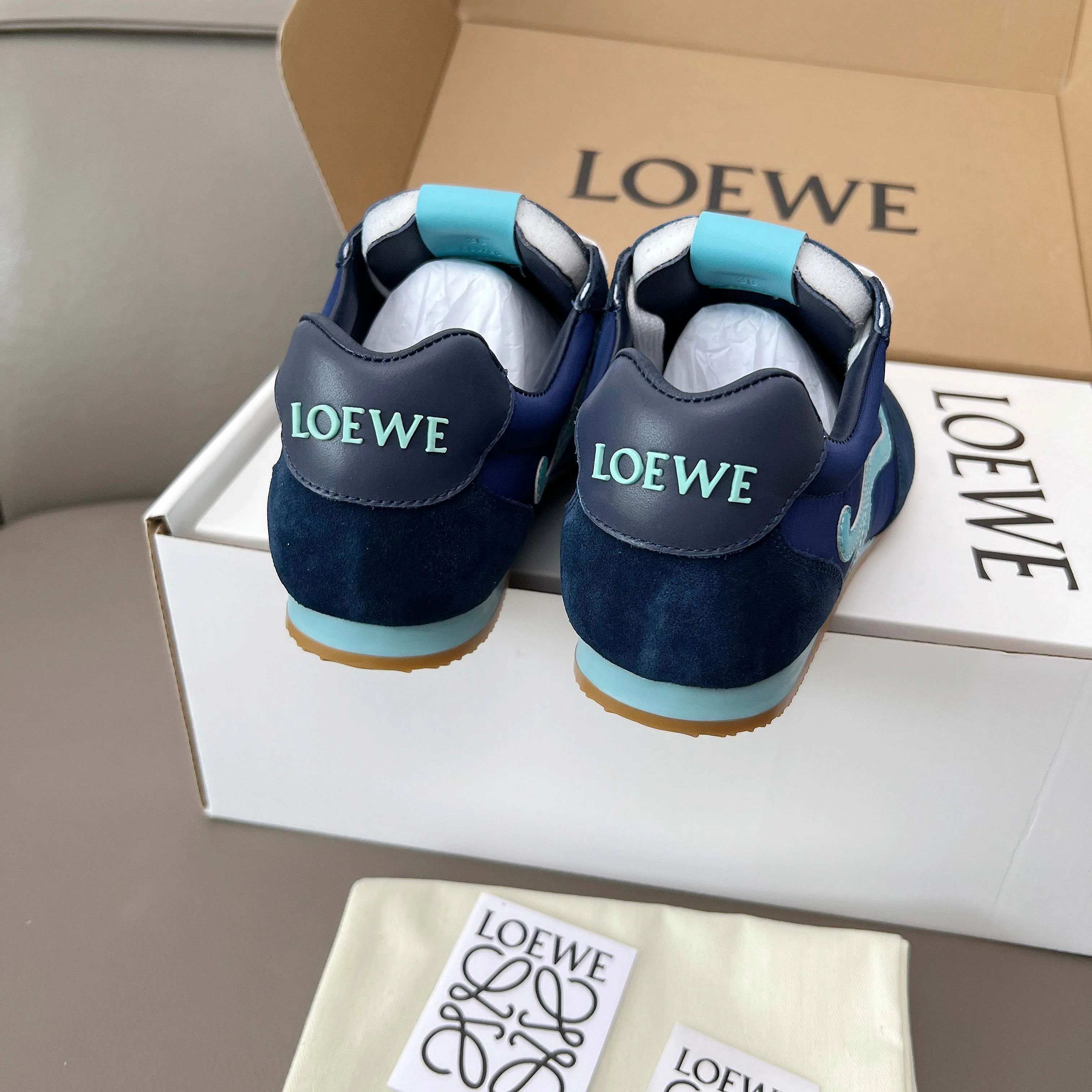 Кроссовки Женские Loewe 18011174