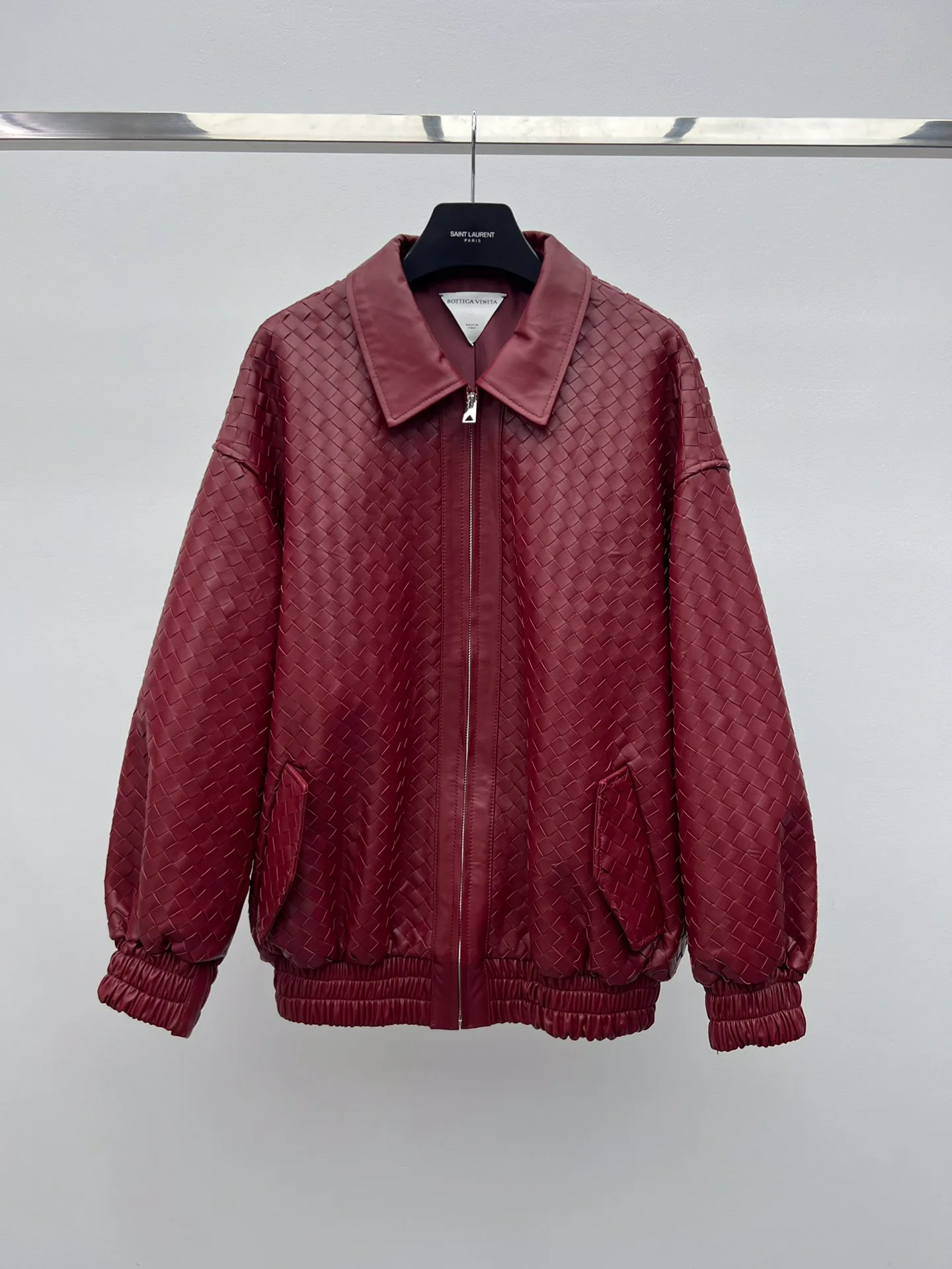 Кожаные Куртки И Дублёнки Женские Bottega Veneta 17719122