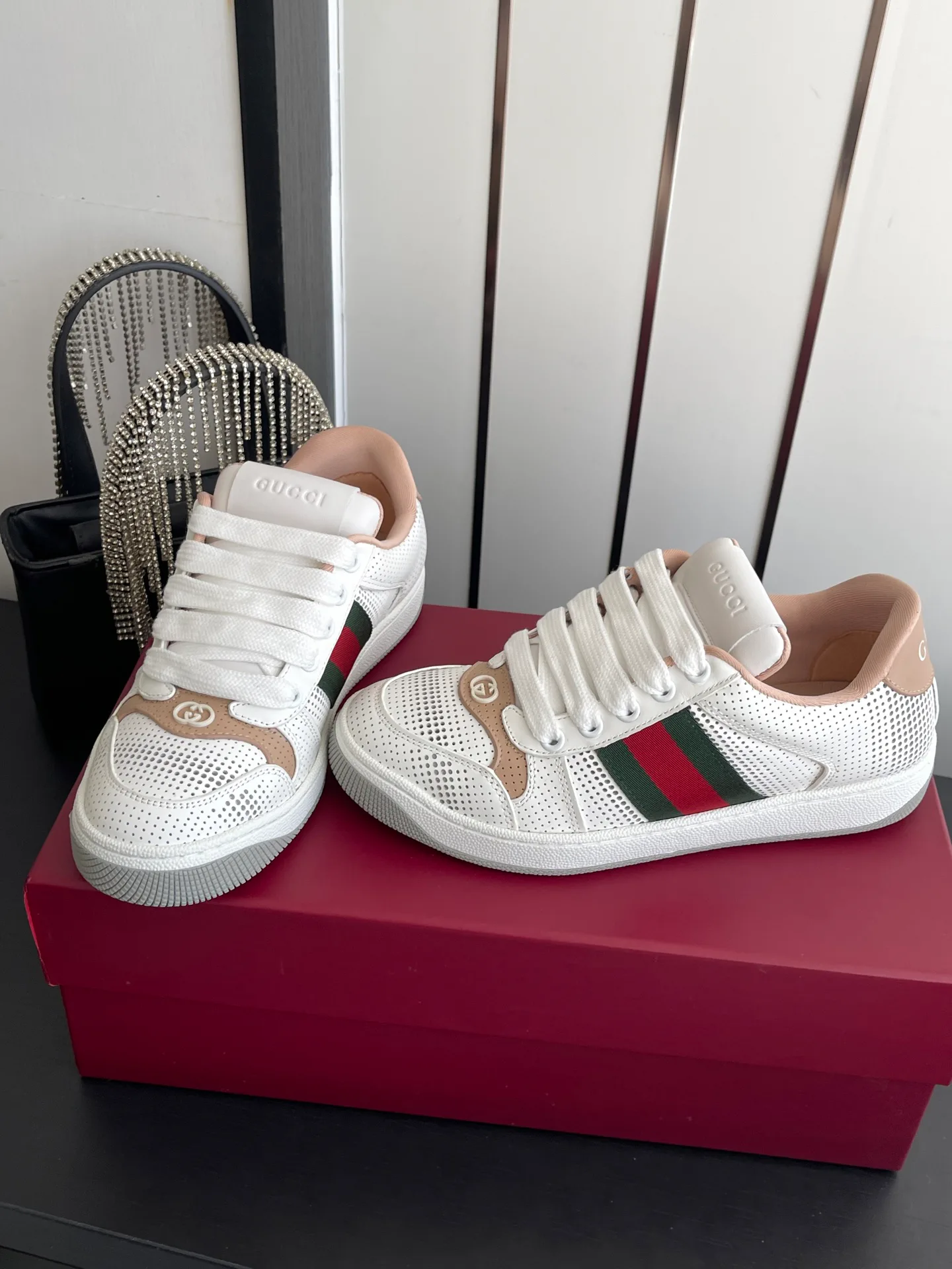 Кроссовки Женские Gucci 19538654
